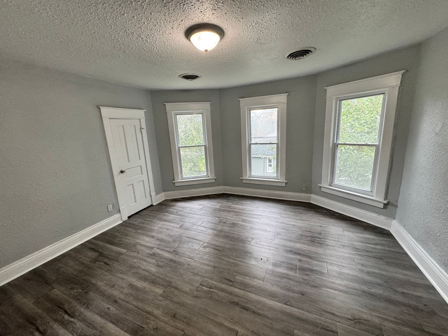 Rock Island House: 4515 8th Ave