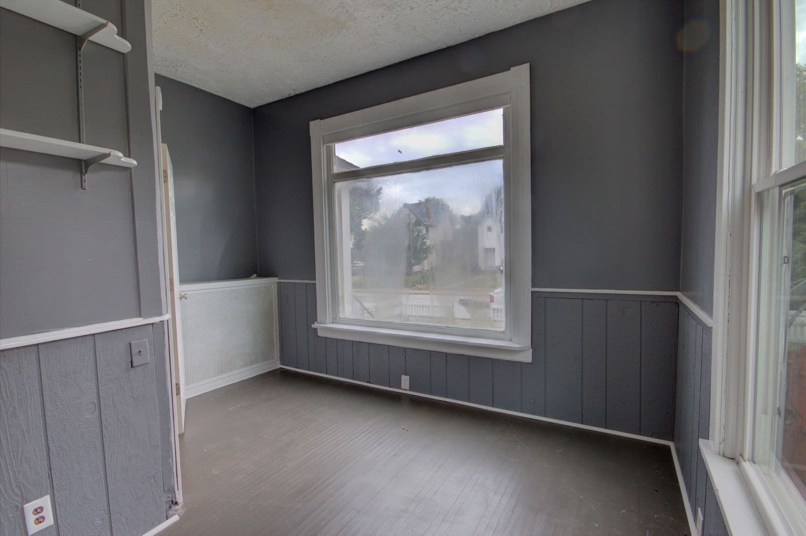 Davenport Apartment: 1724 Farnam St