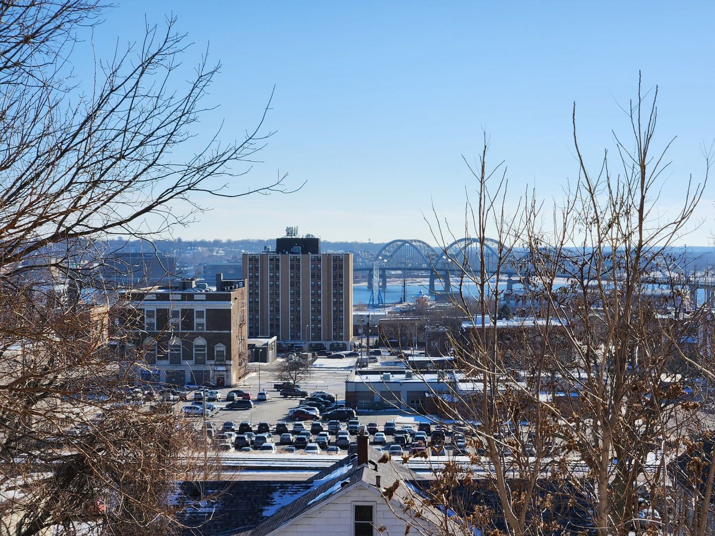 Davenport Apartment: 528 W 6th St