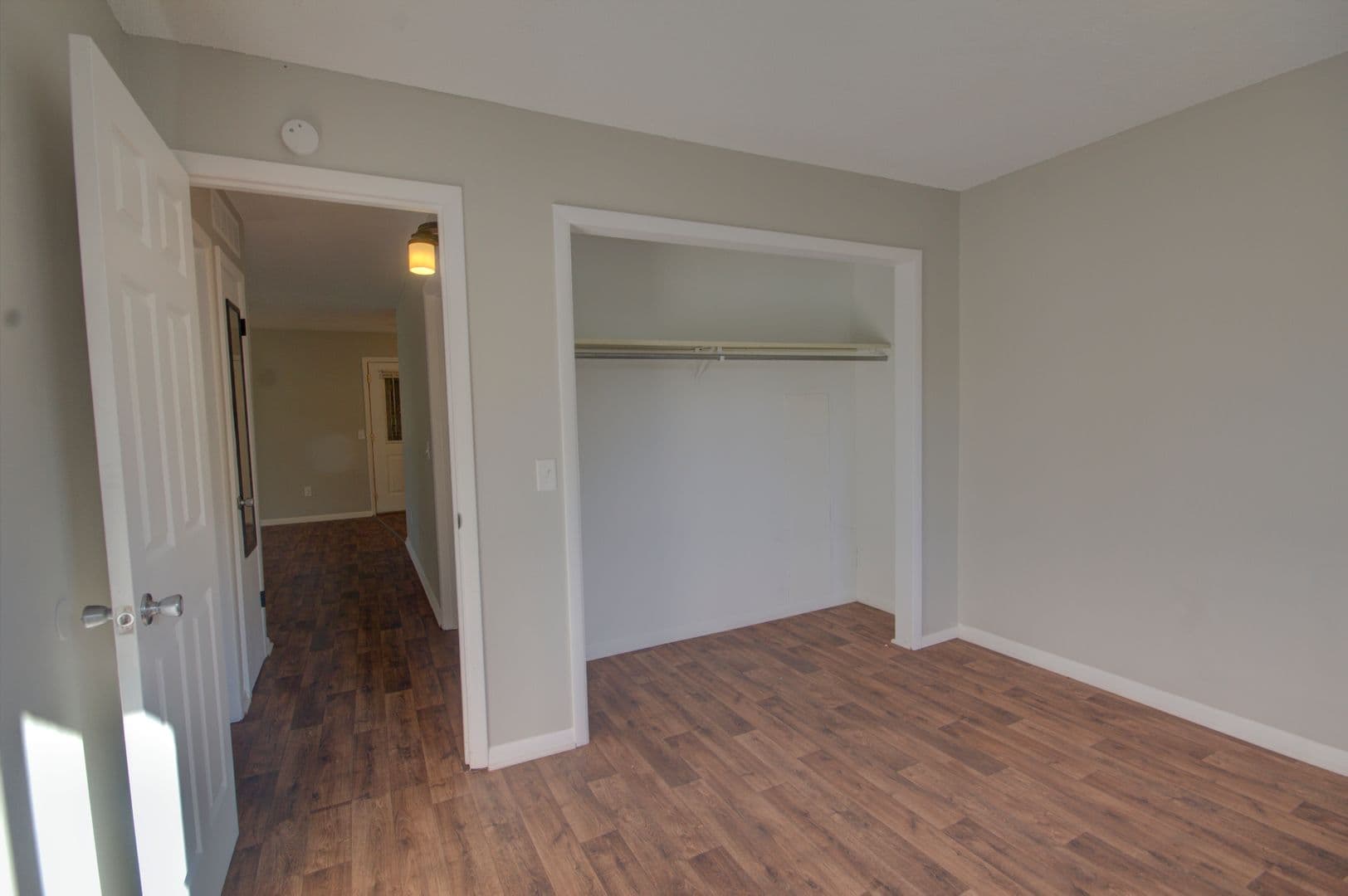 Hillsdale Apartment: 306 Larson Ct