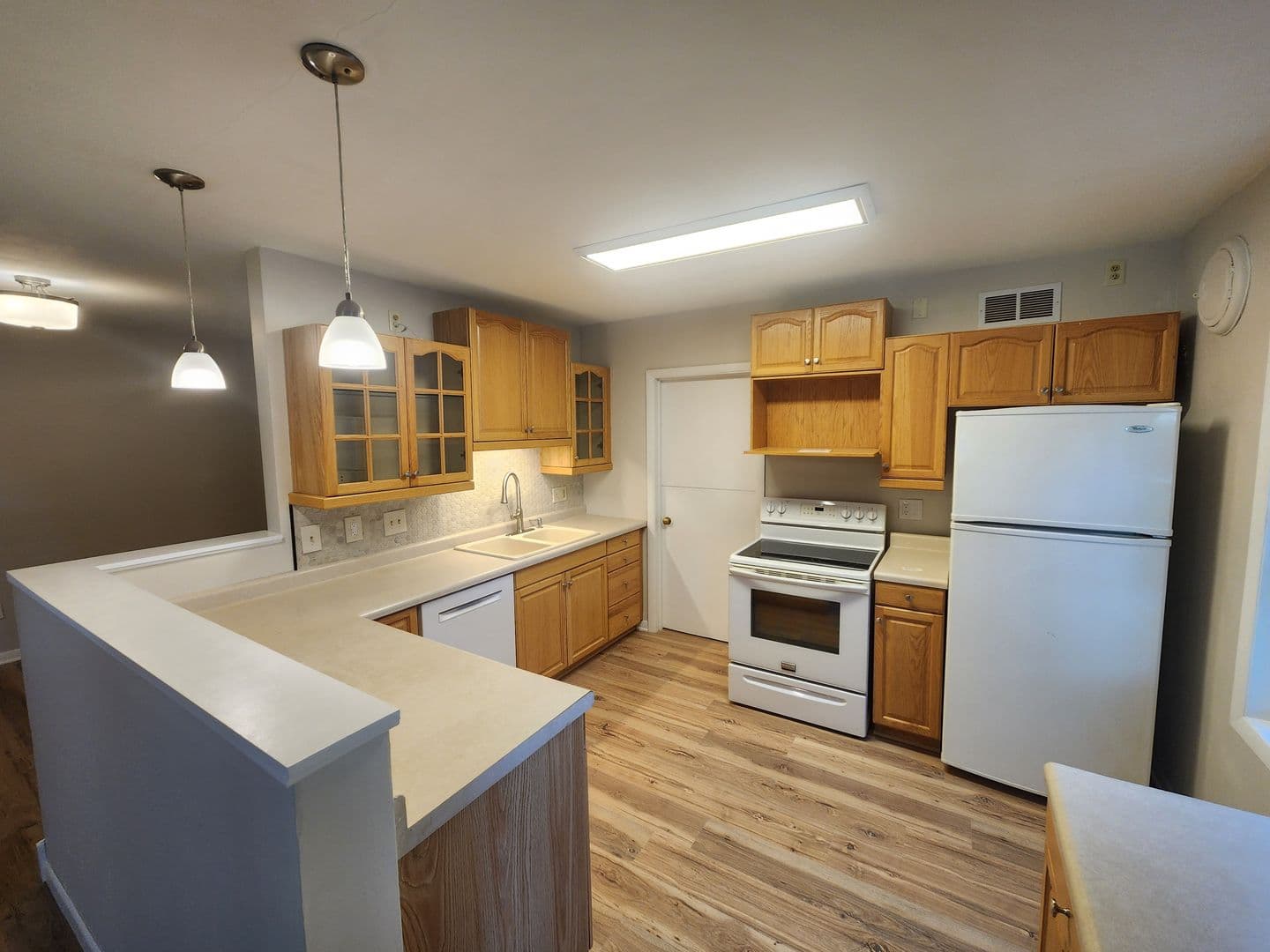 Davenport House: 108 E 37th St