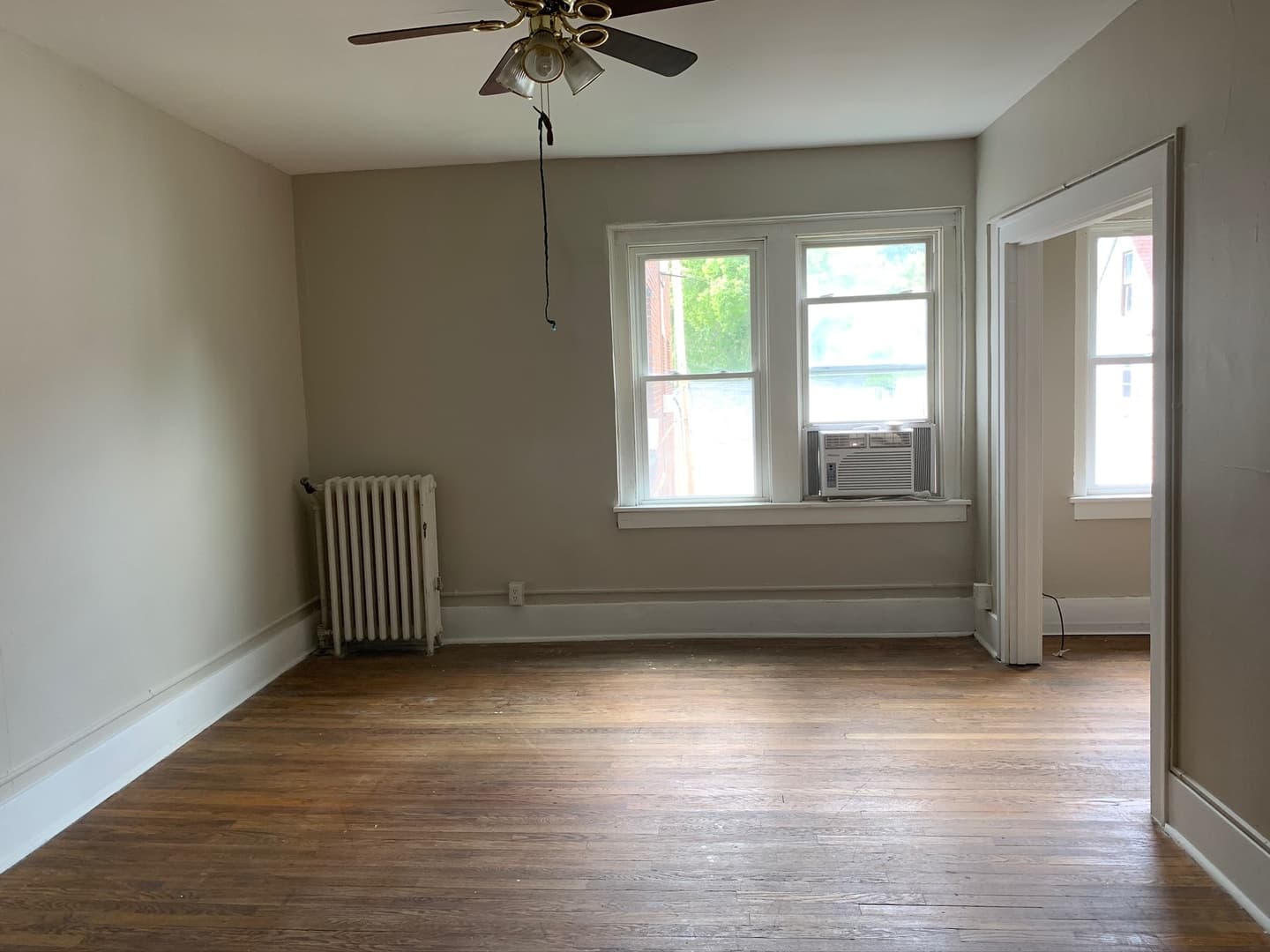 Moline Apartment: 1215 15th Street