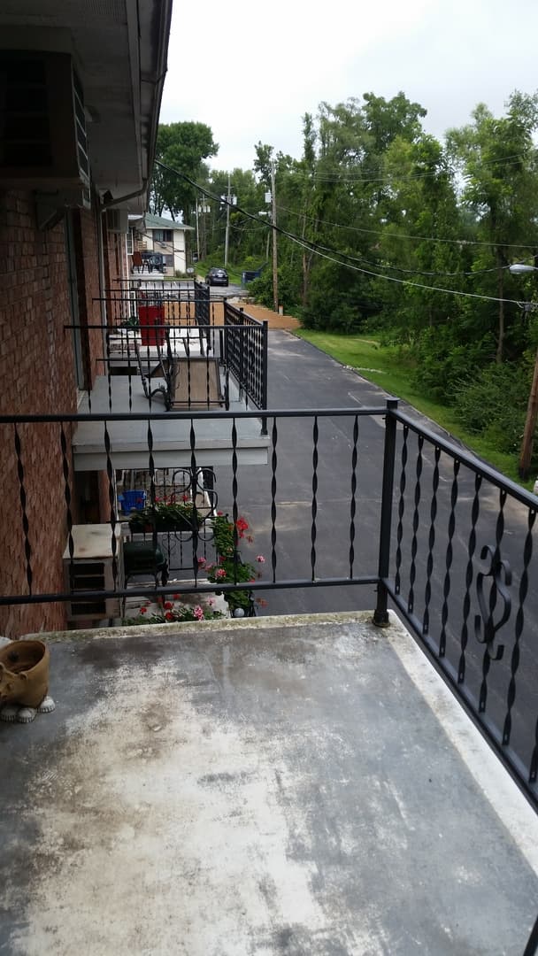 Moline Apartment: 3532 60th Street