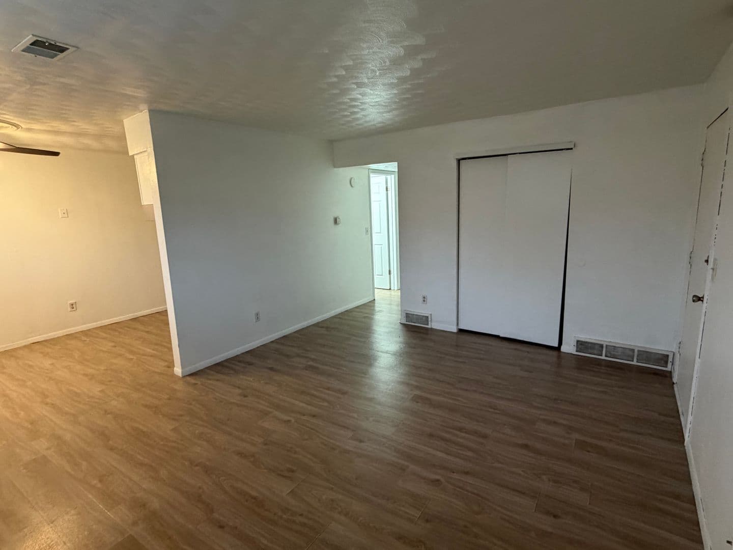 Davenport Apartment: 702 W 63rd Street