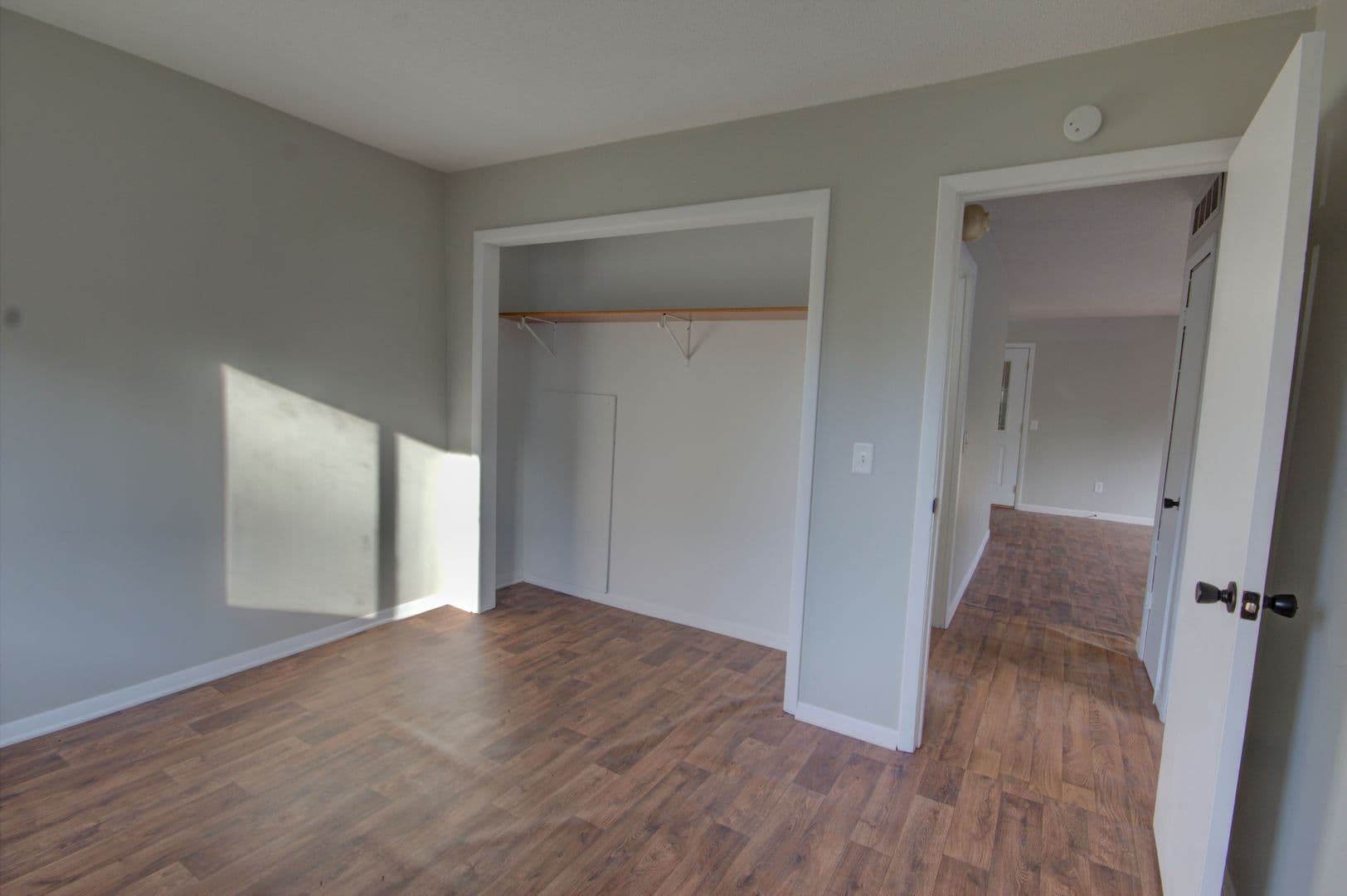 Hillsdale Apartment: 306 Larson Ct