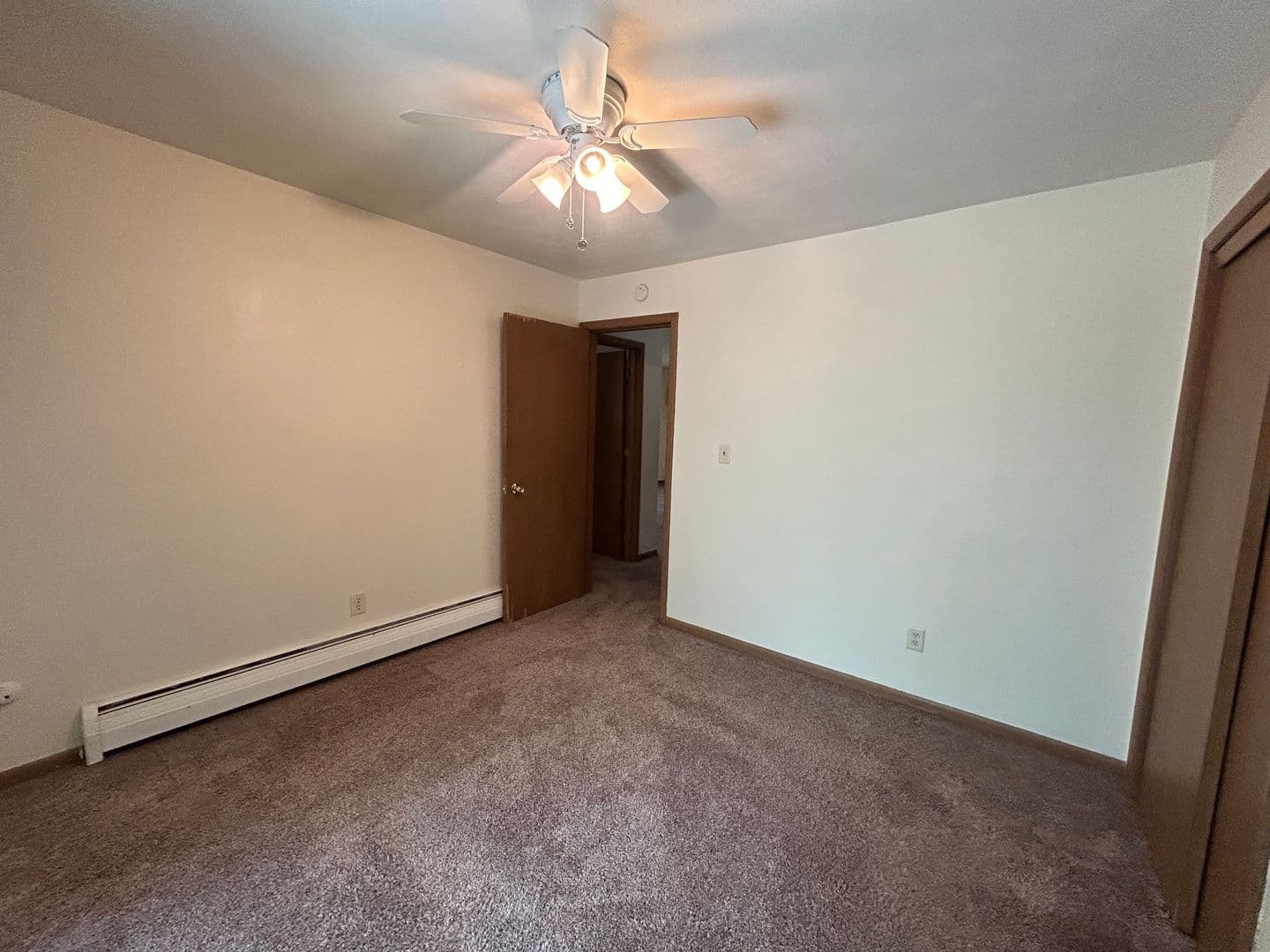 Moline Apartment: 3532 60th Street