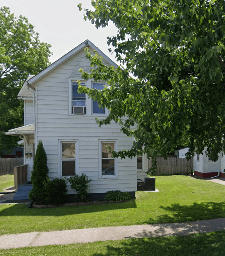 Davenport House: 1823 W 6th St