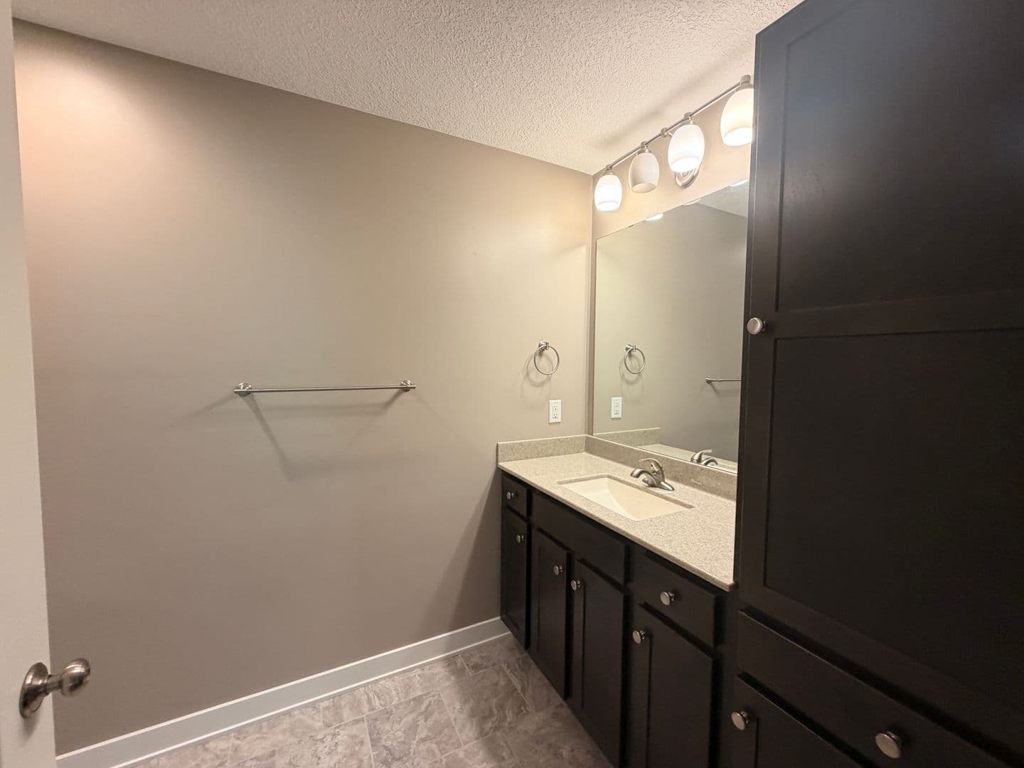 Moline House: 1420 51st Street Drive