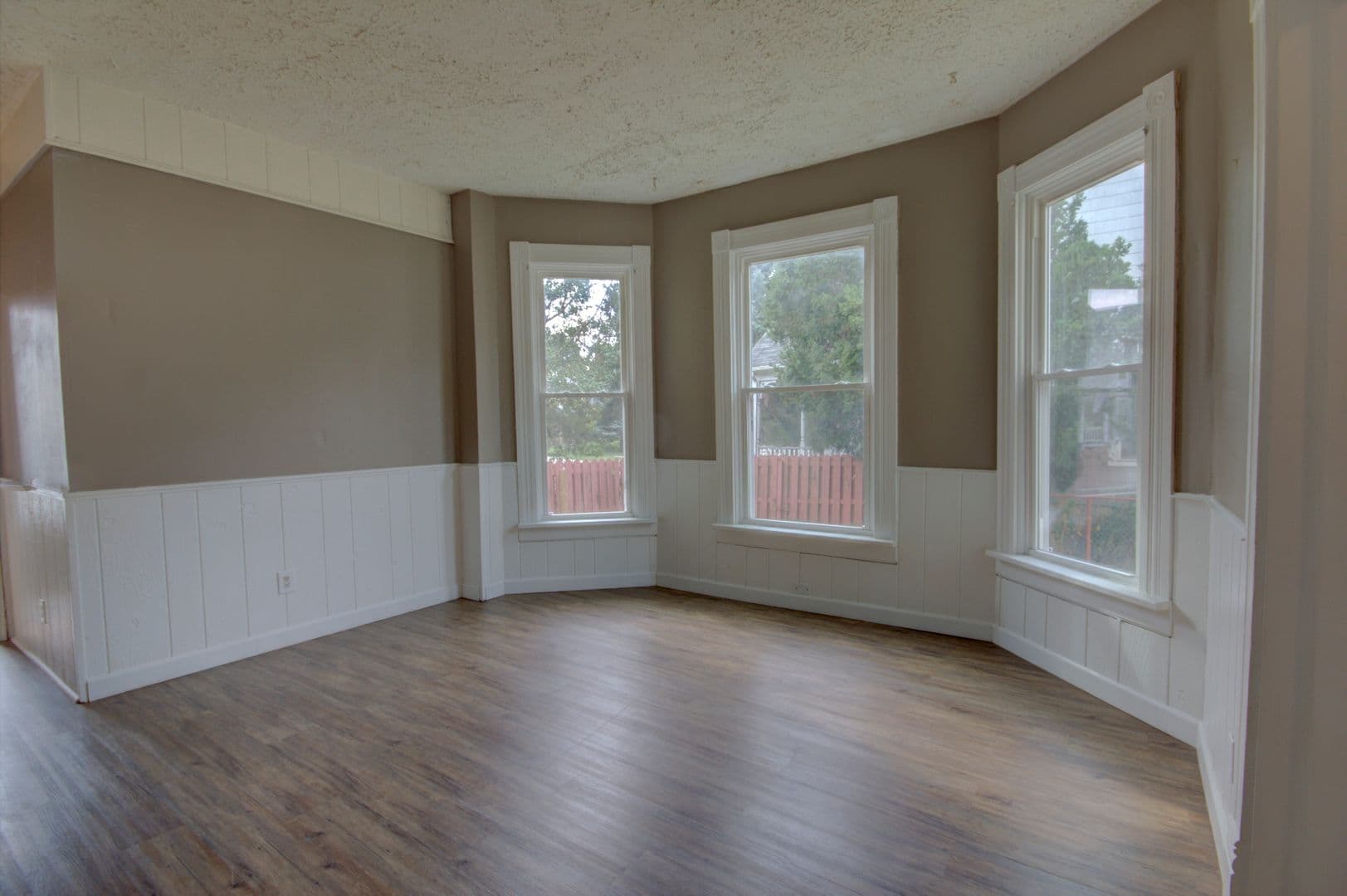 Davenport Apartment: 1724 Farnam St
