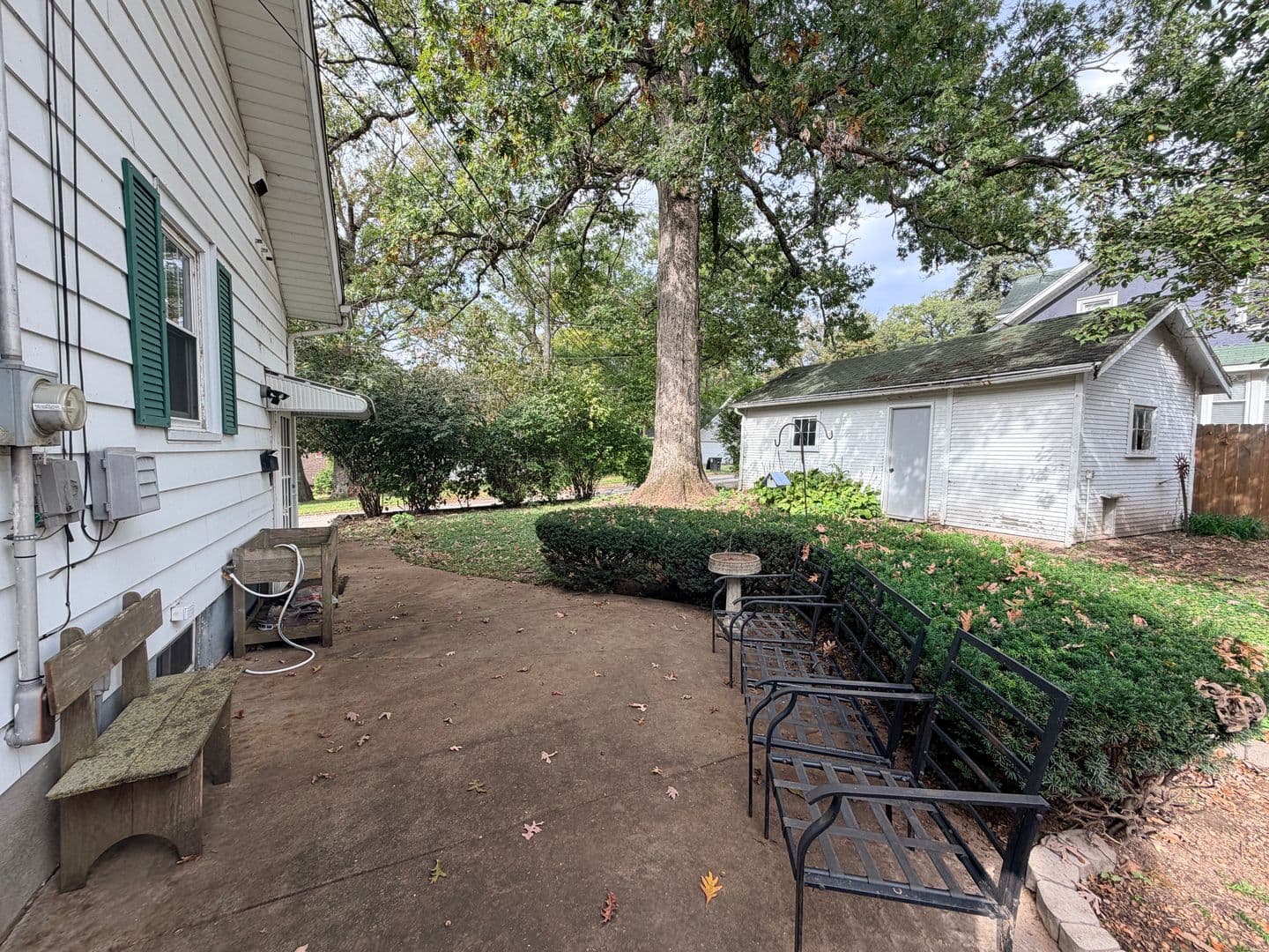 Moline House: 1565 34th Ave