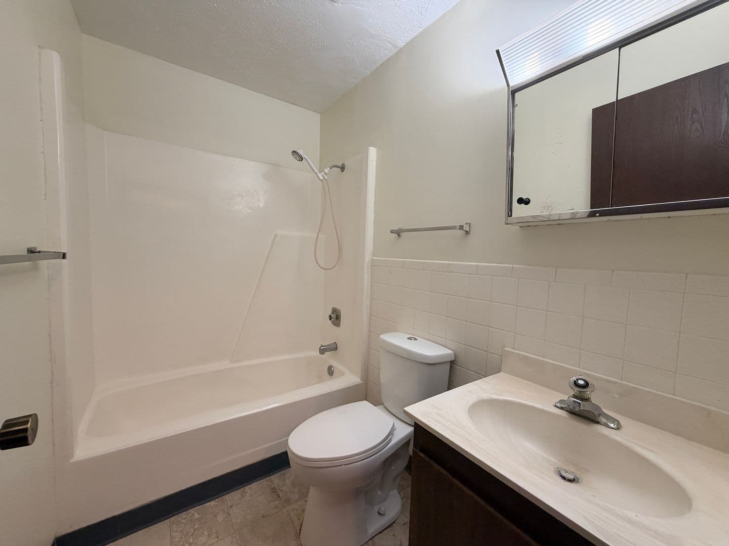 Moline Apartment: 3741 53rd Street