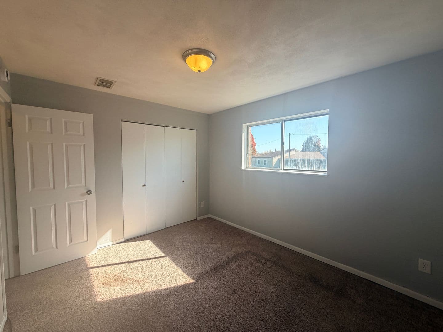 Moline Apartment: 4425 53rd Street