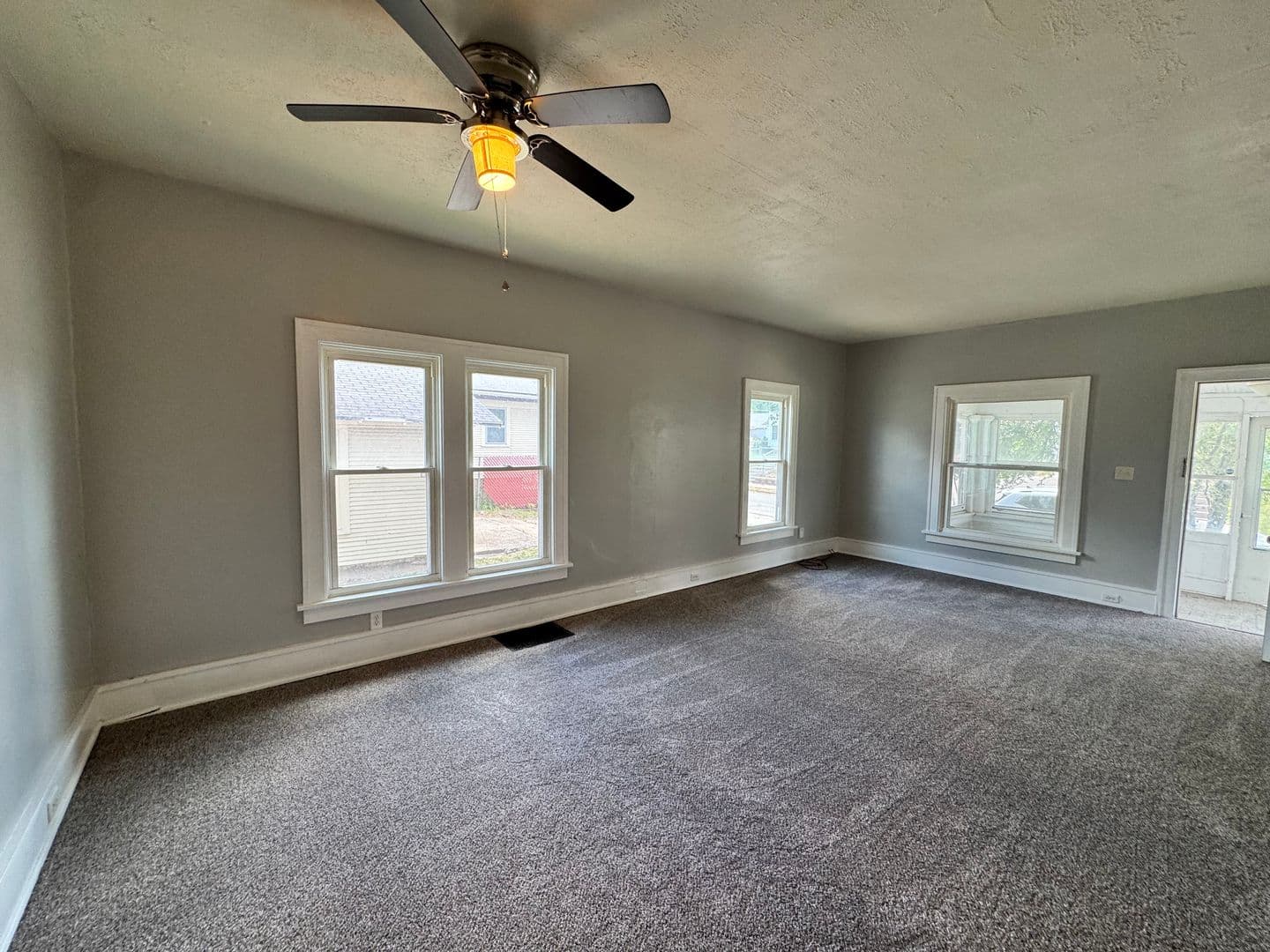 Rock Island House: 1123 18 1/2 Ave.