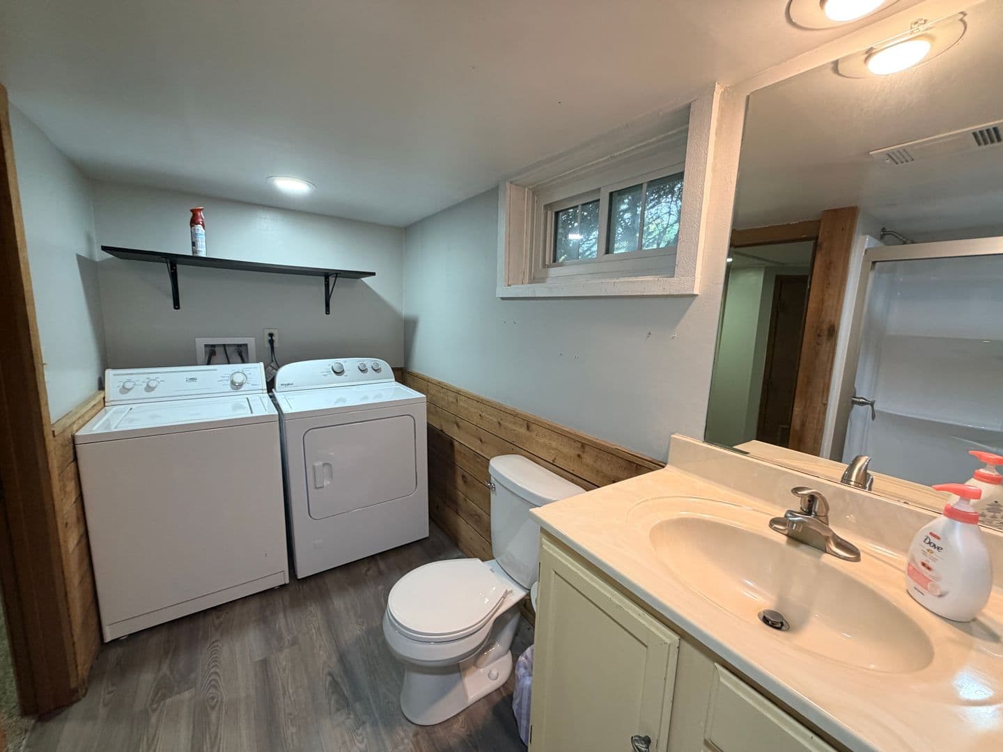 Moline House: 1565 34th Ave