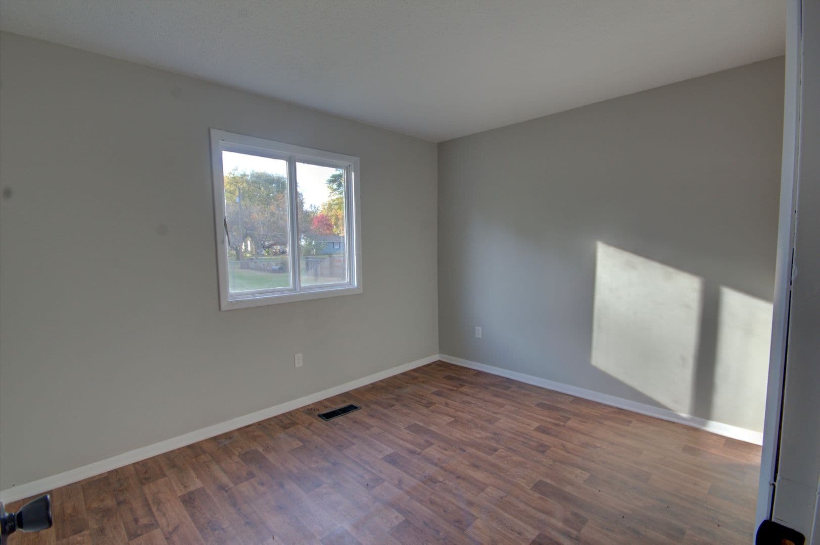 Hillsdale Apartment: 306 Larson Ct