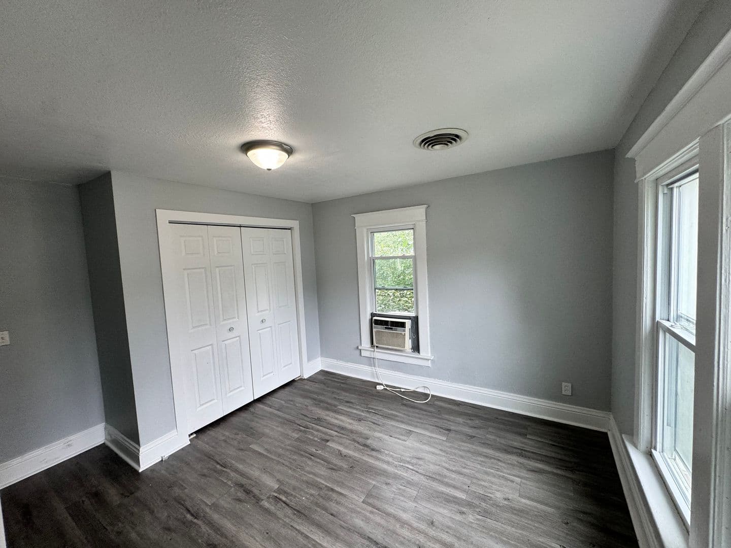Rock Island House: 4515 8th Ave