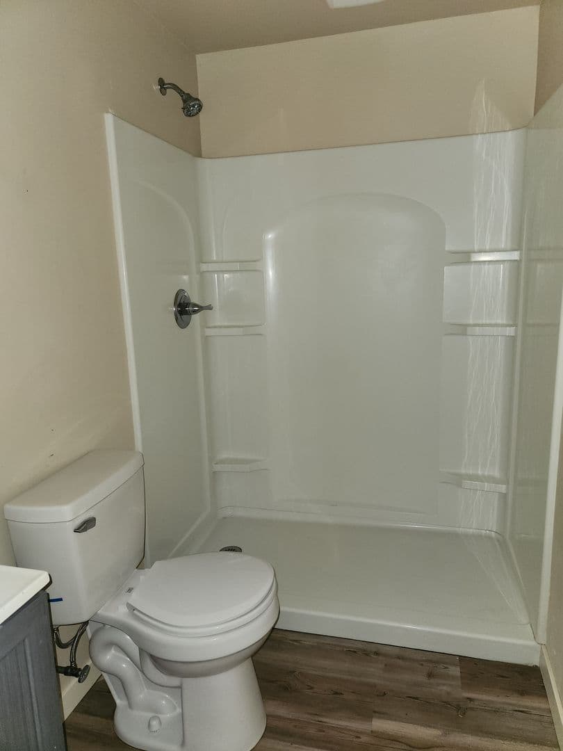 Moline Apartment: 1546 12th Ave