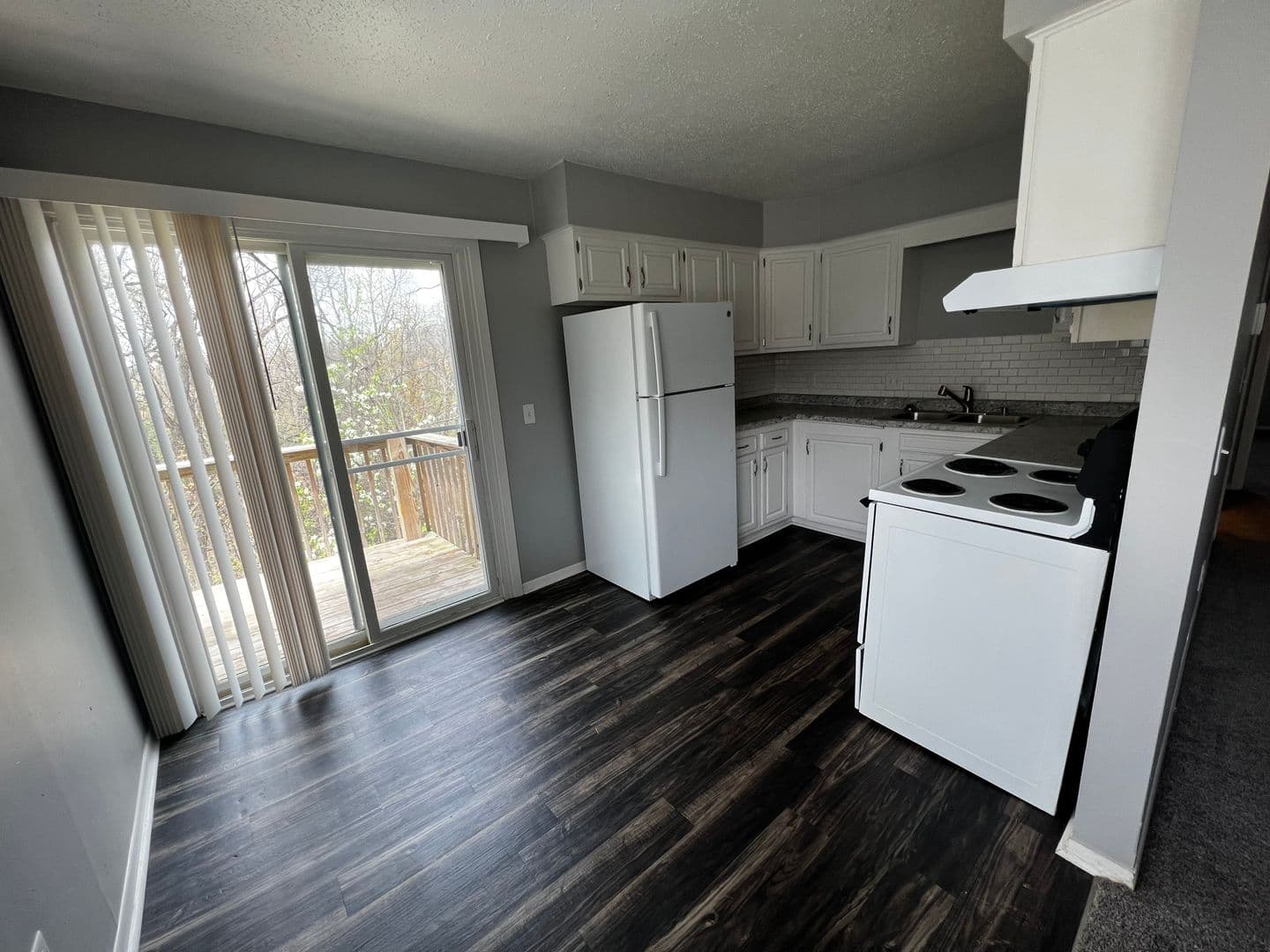 Davenport Apartment: 3107 Schuetzen Lane