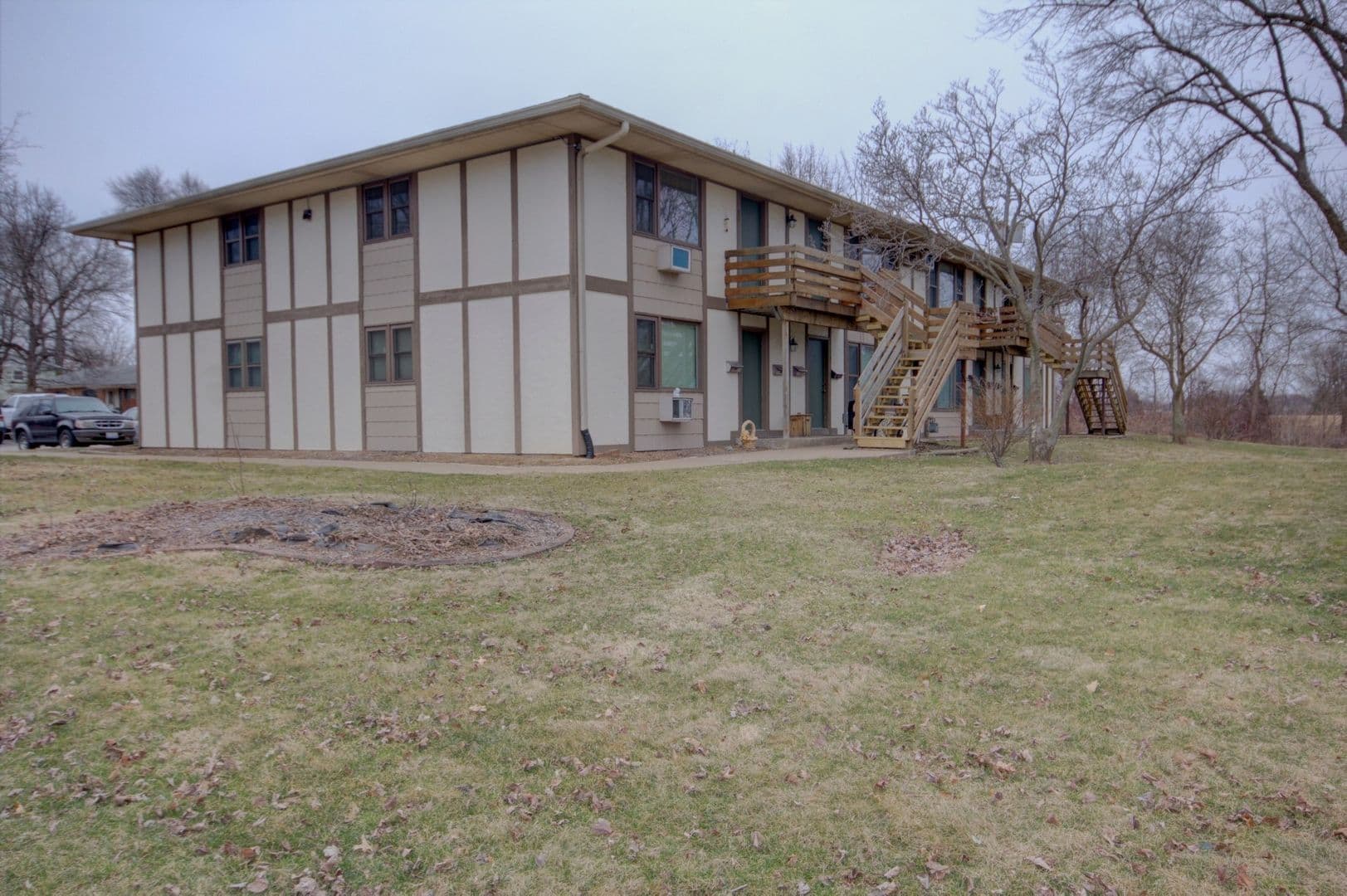 Moline Apartment: 3500 60th St