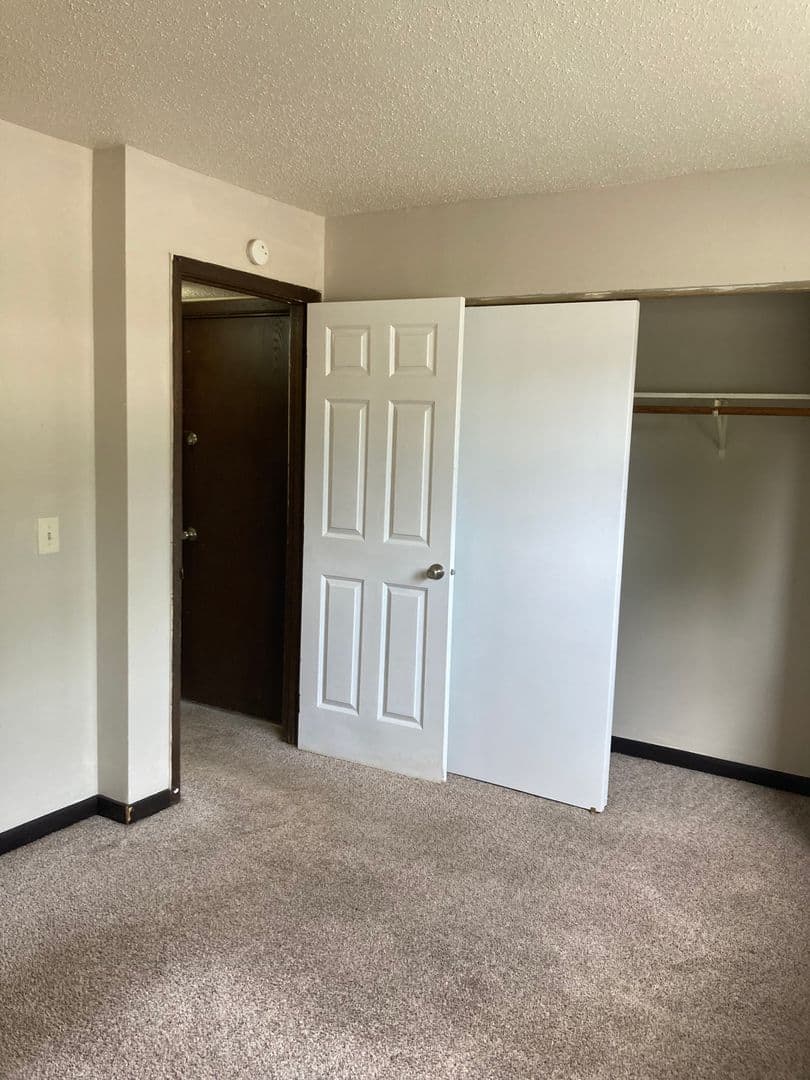 Davenport Apartment: 604 W 63rd Street