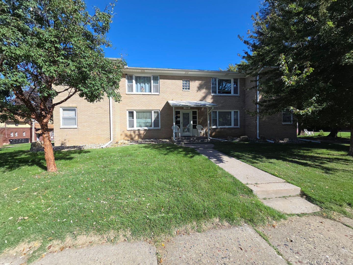 Moline Apartment: 1705 11th Ave