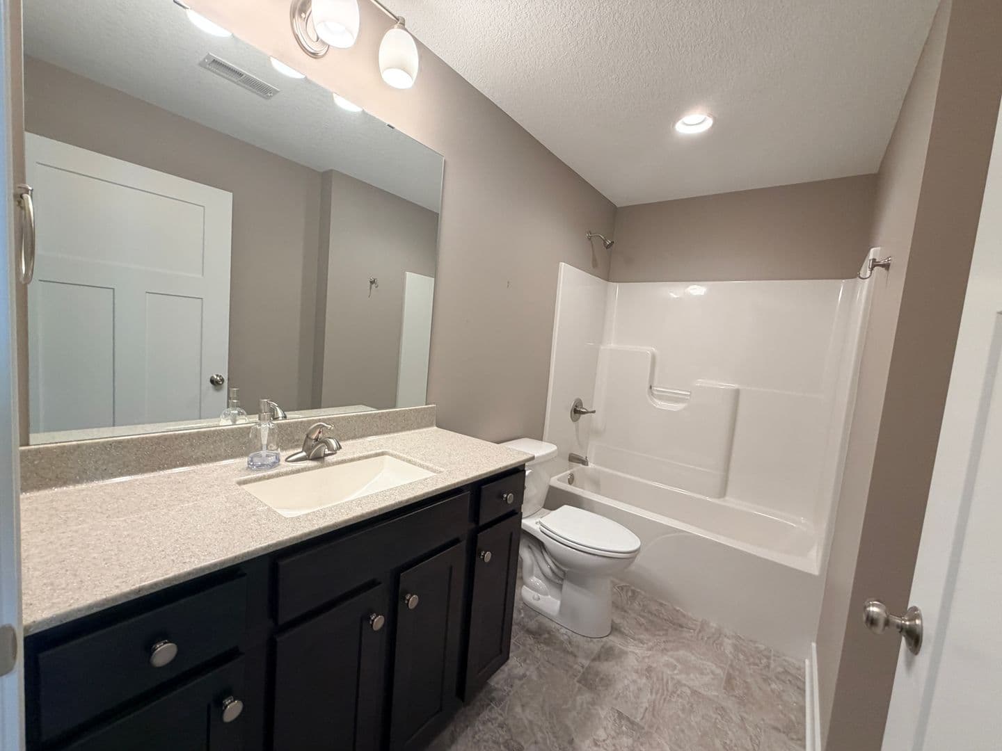 Moline House: 1420 51st Street Drive