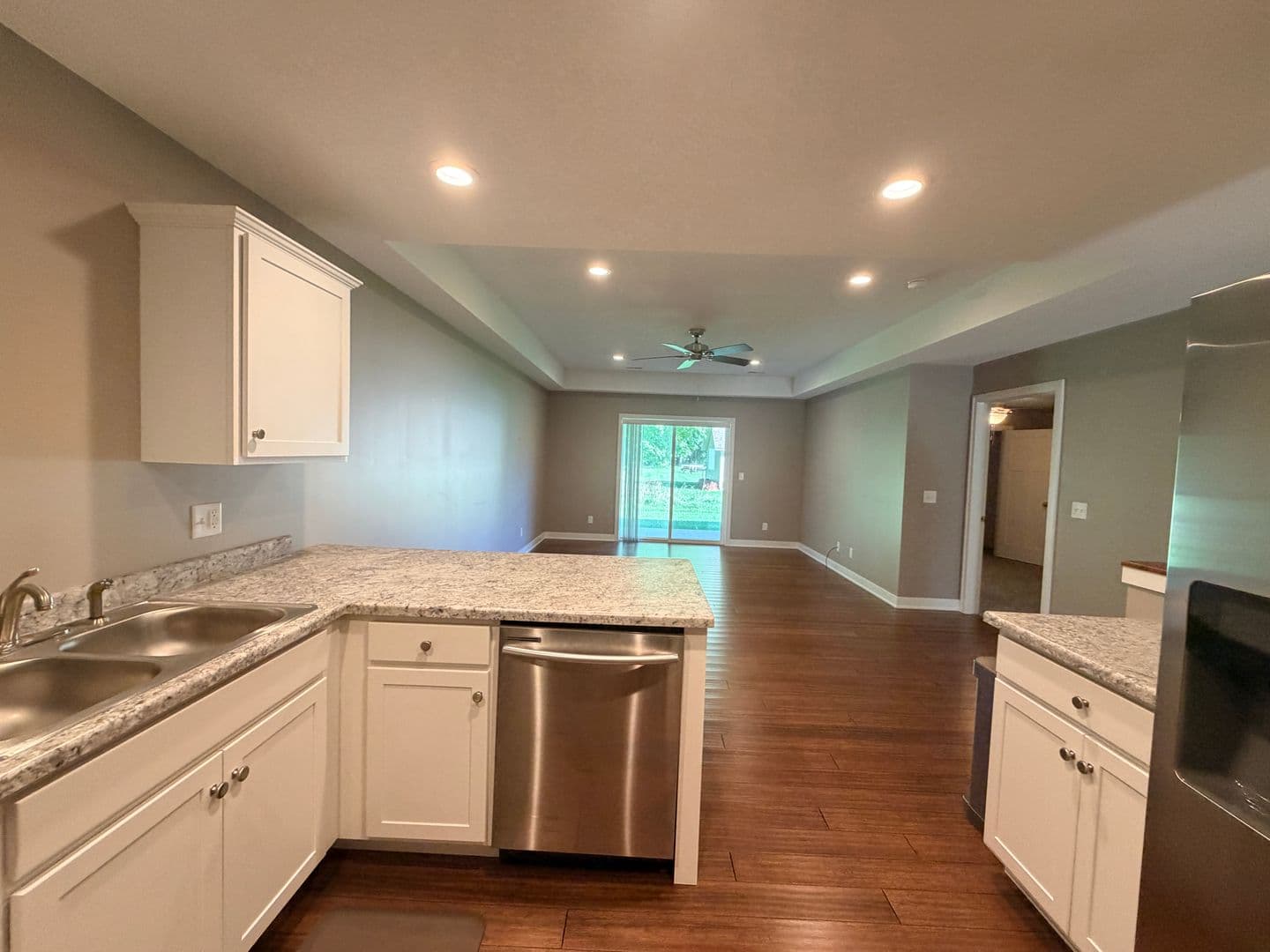 Moline House: 1420 51st Street Drive