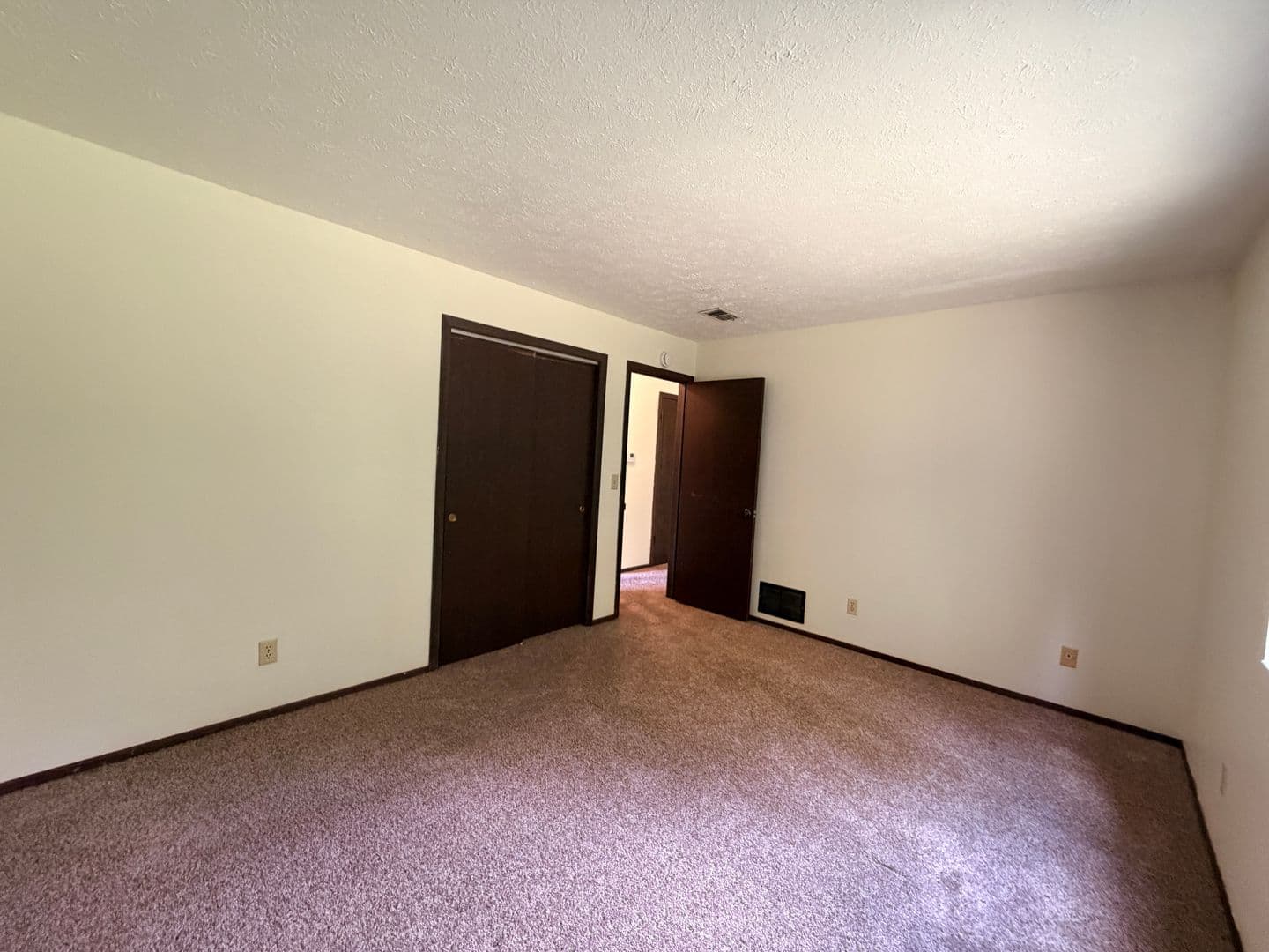Moline Apartment: 3741 53rd Street