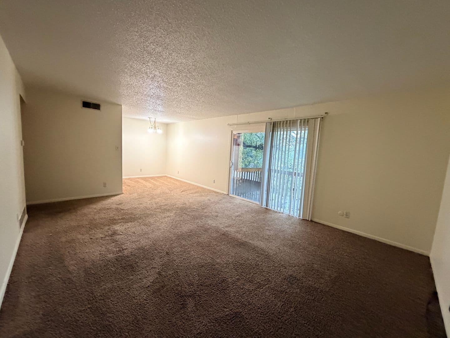 Rock Island Apartment: 1804 16th St