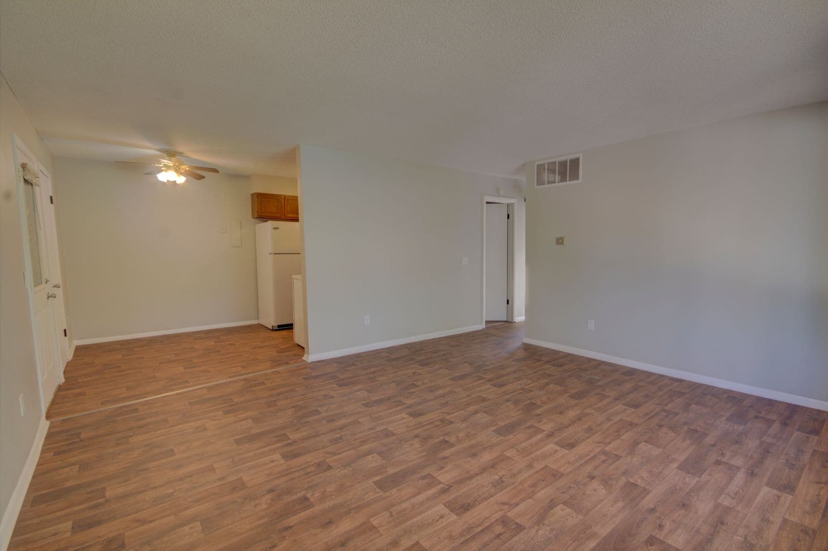Hillsdale Apartment: 306 Larson Ct