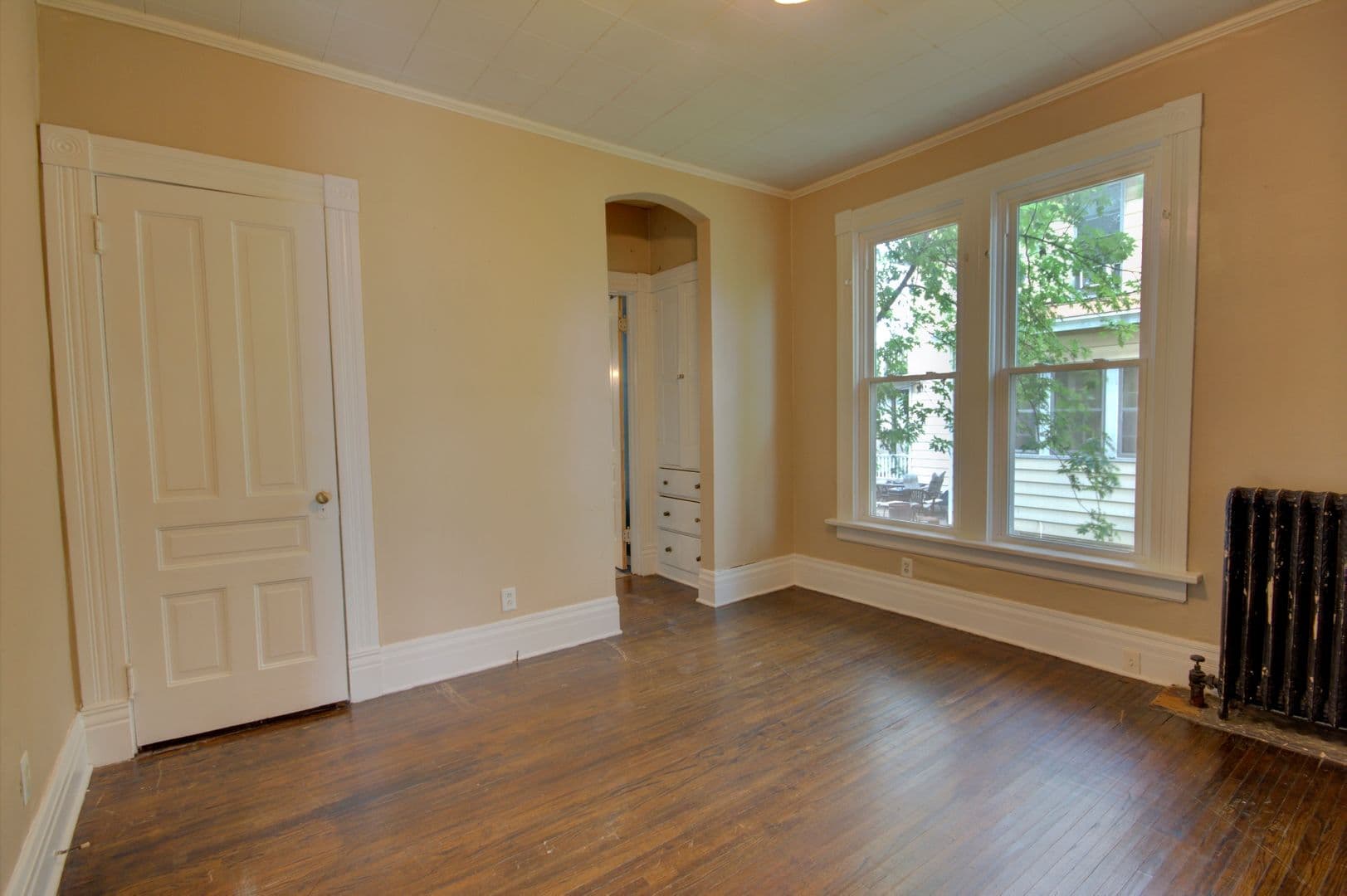 Davenport Apartment: 1724 Farnam St