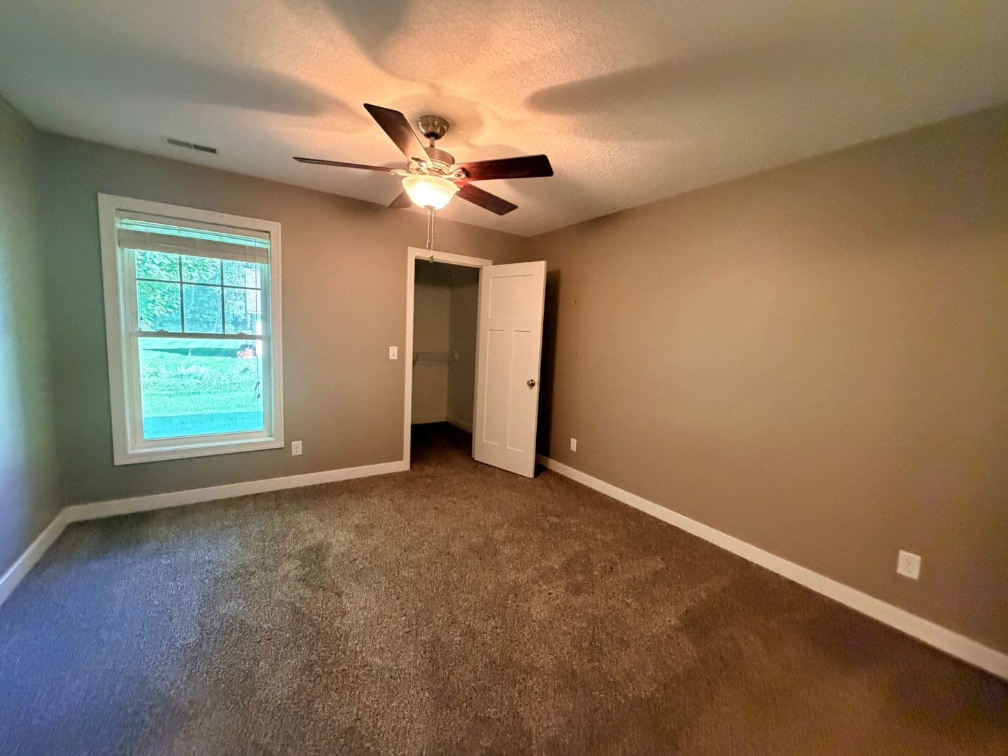 Moline House: 1420 51st Street Drive