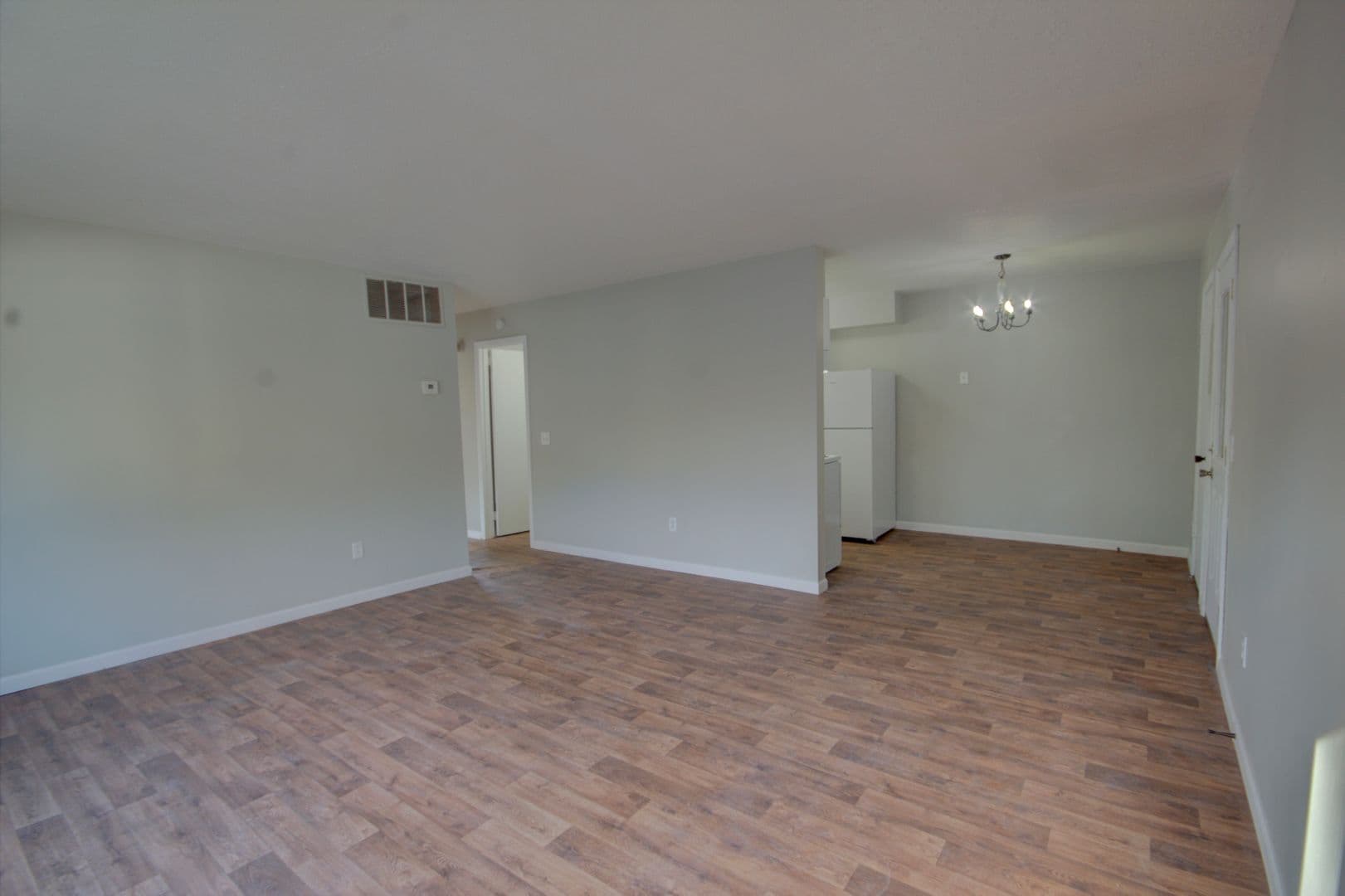 Hillsdale Apartment: 306 Larson Ct