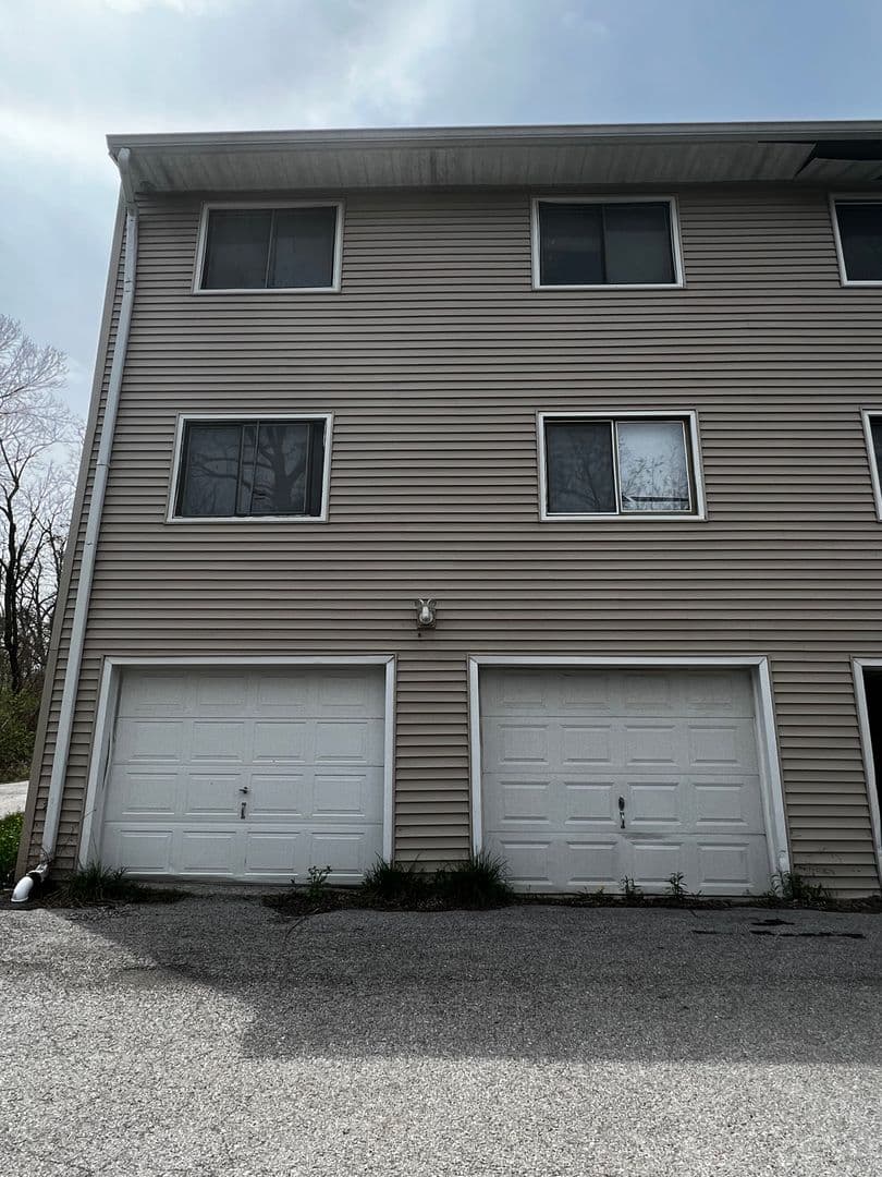 Davenport Apartment: 3107 Schuetzen Lane