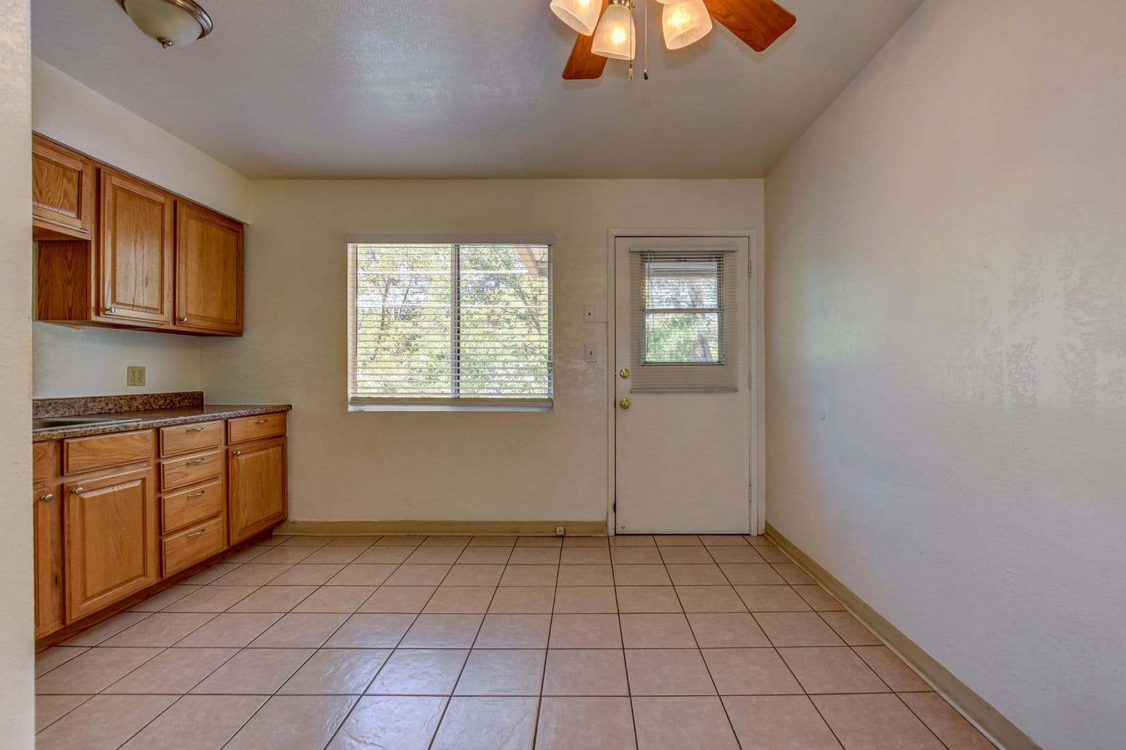 Prescott Apartment: 278 S. Hardin Street