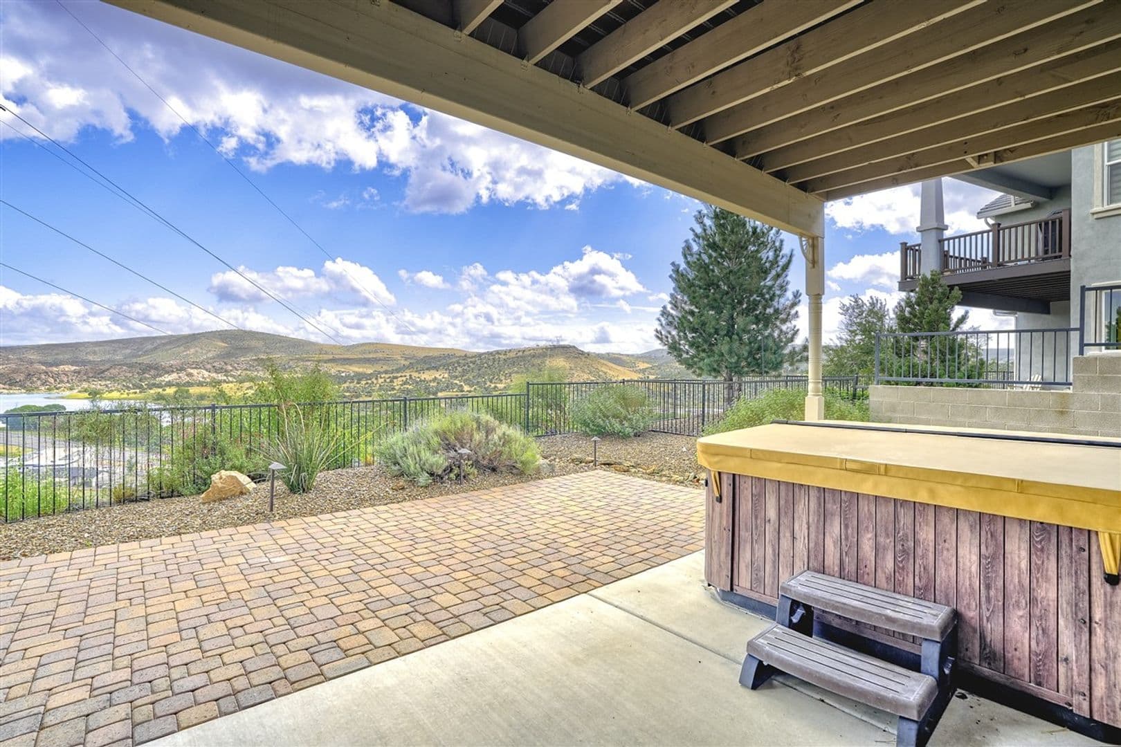 Prescott House: 1478 Varsity Drive