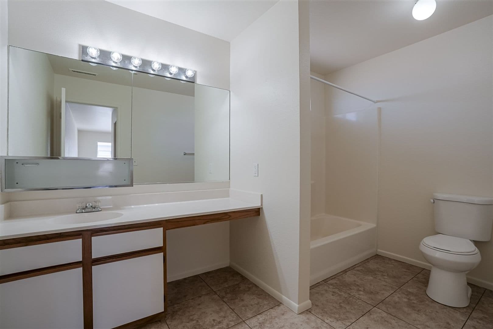 Prescott Valley Apartment: 4825 N. Robert Rd
