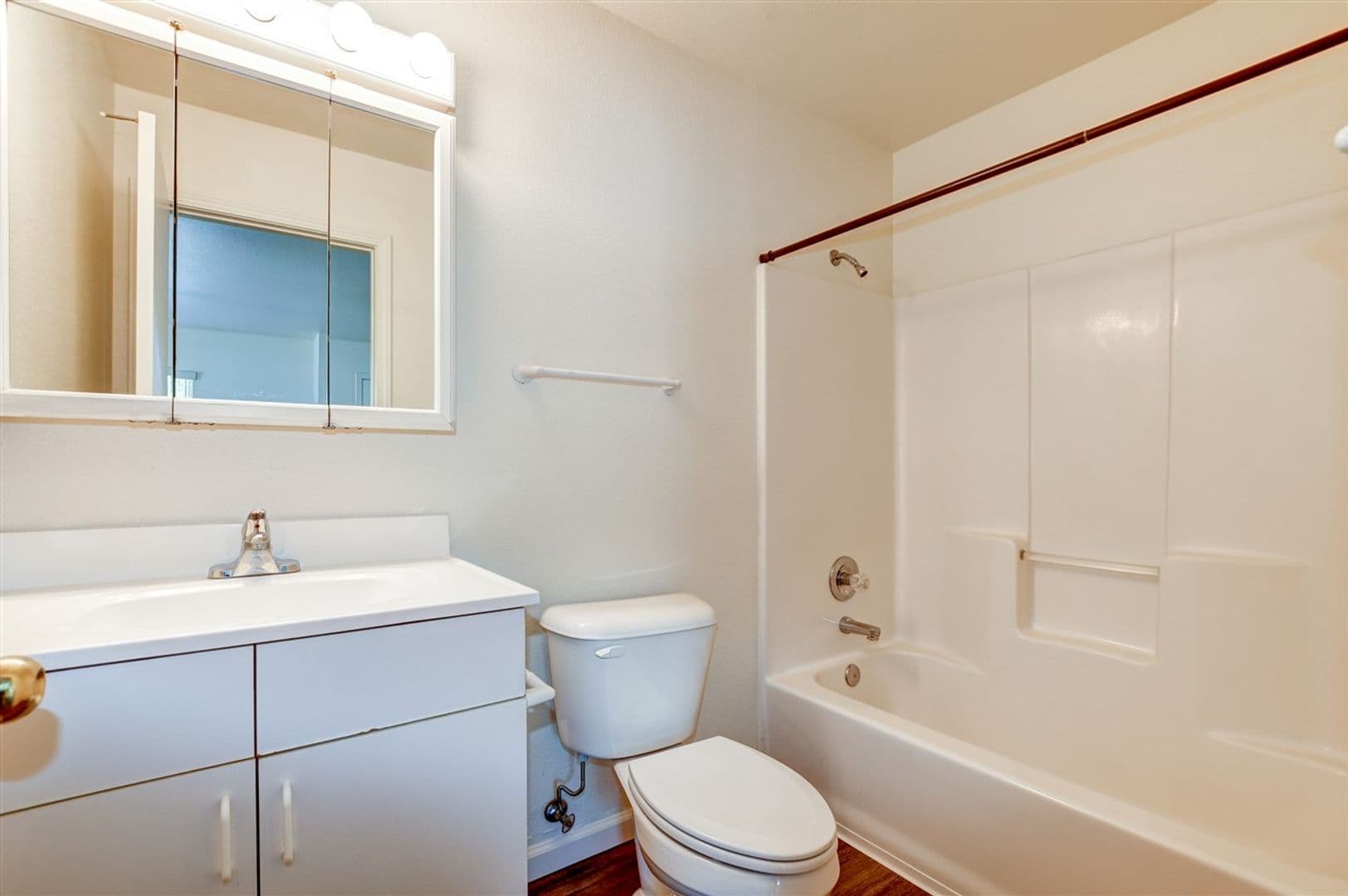 Prescott Apartment: 114 Bradshaw Drive