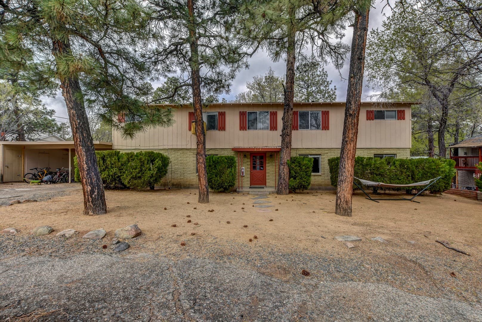 Prescott Apartment: 278 S. Hardin Street