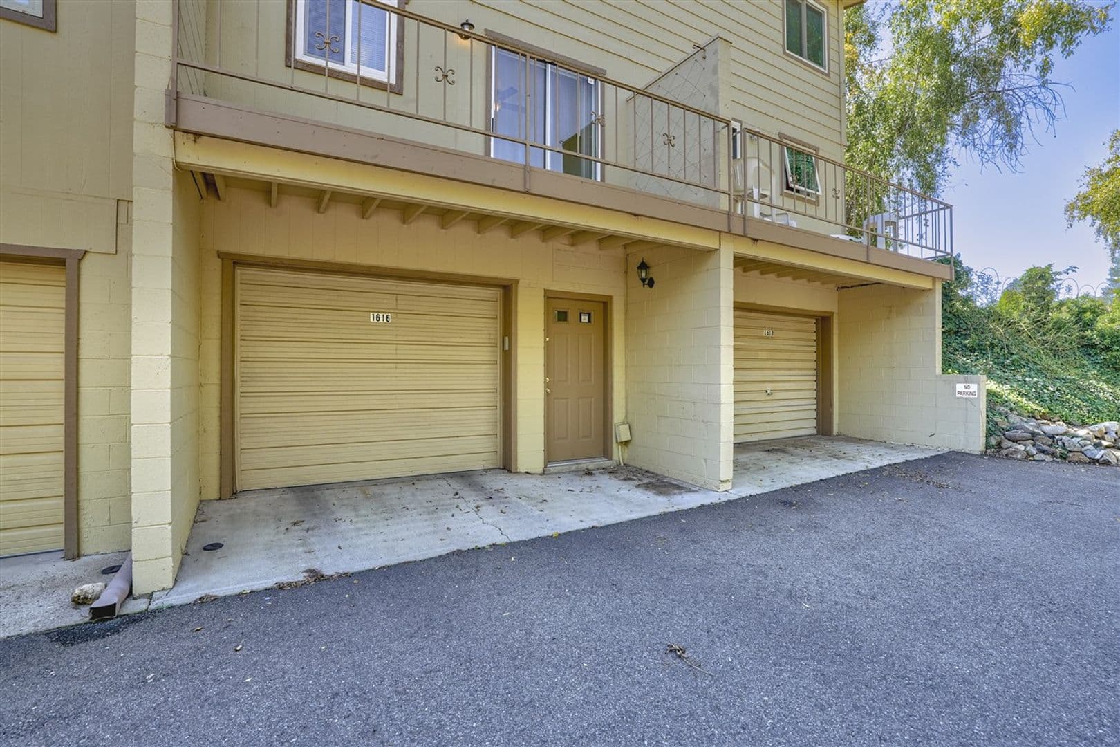 Prescott Townhome: 1616 Canada Crescent