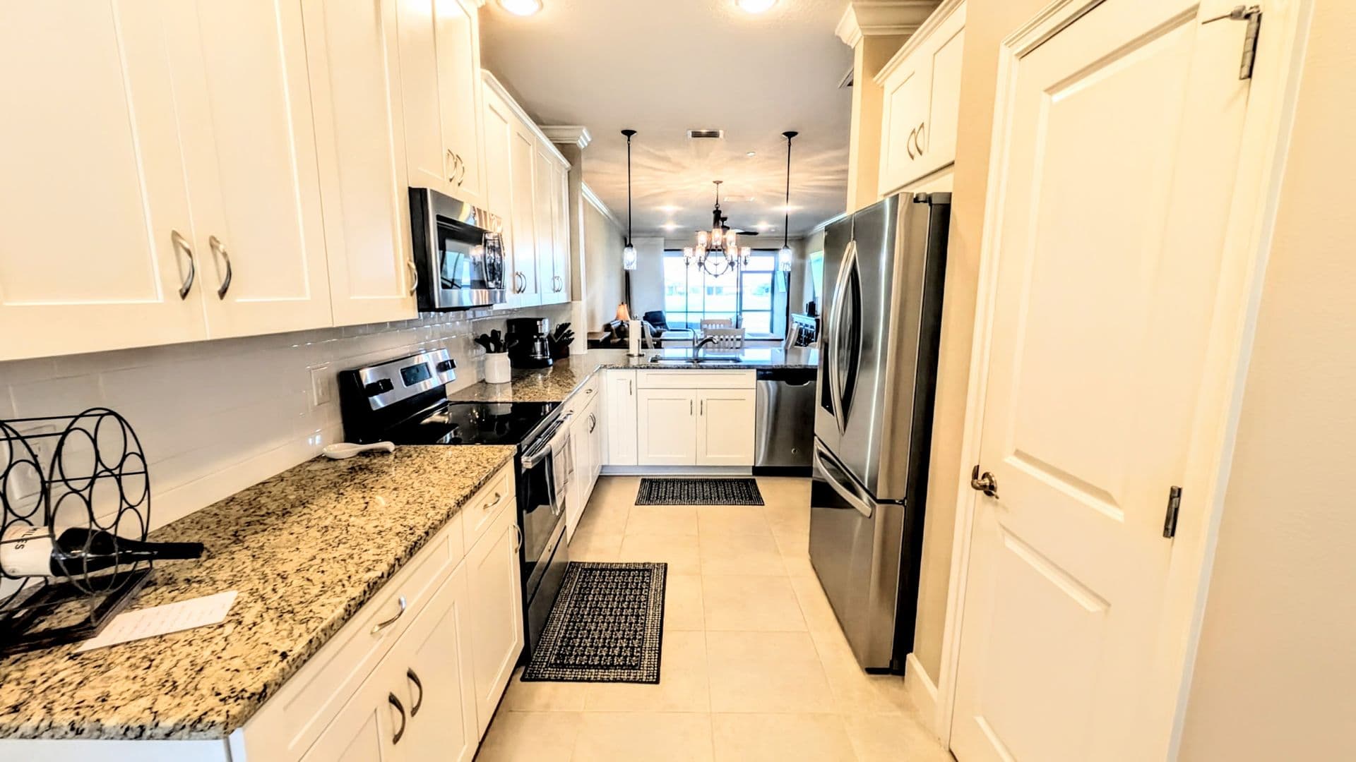 Bradenton House: 13605 Messina Loop #104