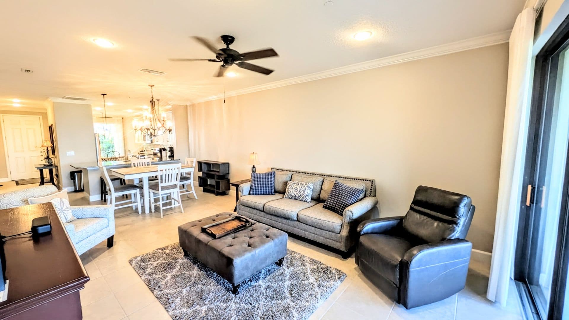 Bradenton House: 13605 Messina Loop #104