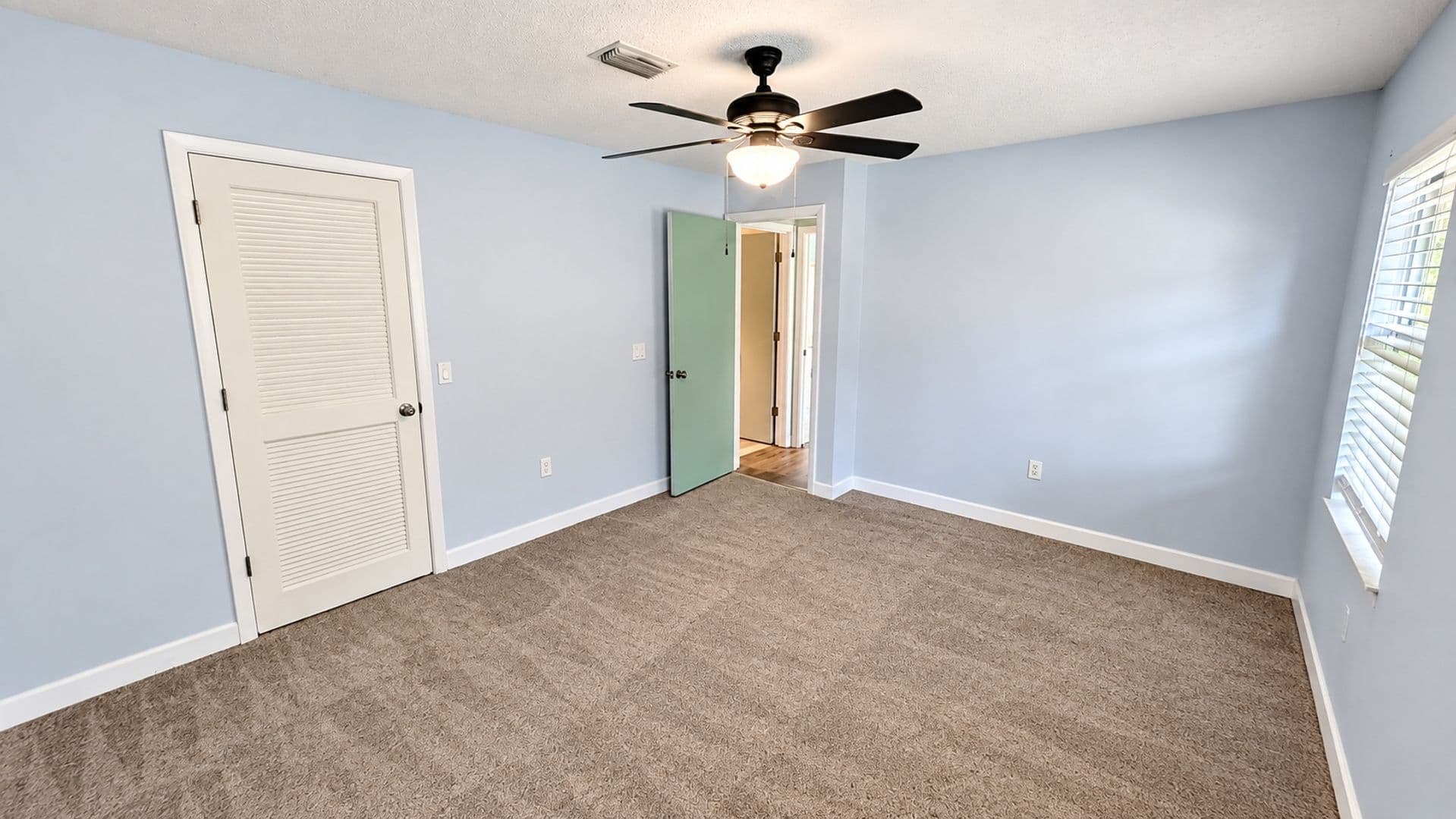 Bradenton House: 3520 57th Ave. Cir. W., Unit 10