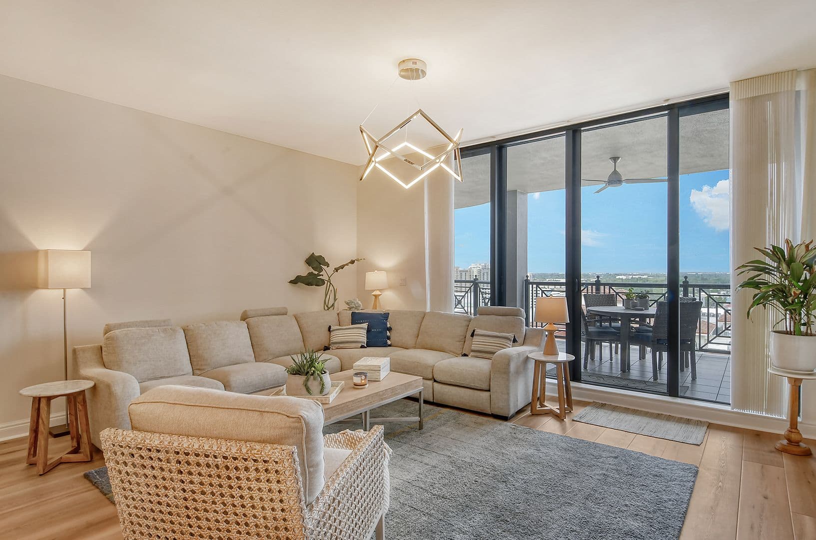 Sarasota House: 50 Central Ave., Unit 15B