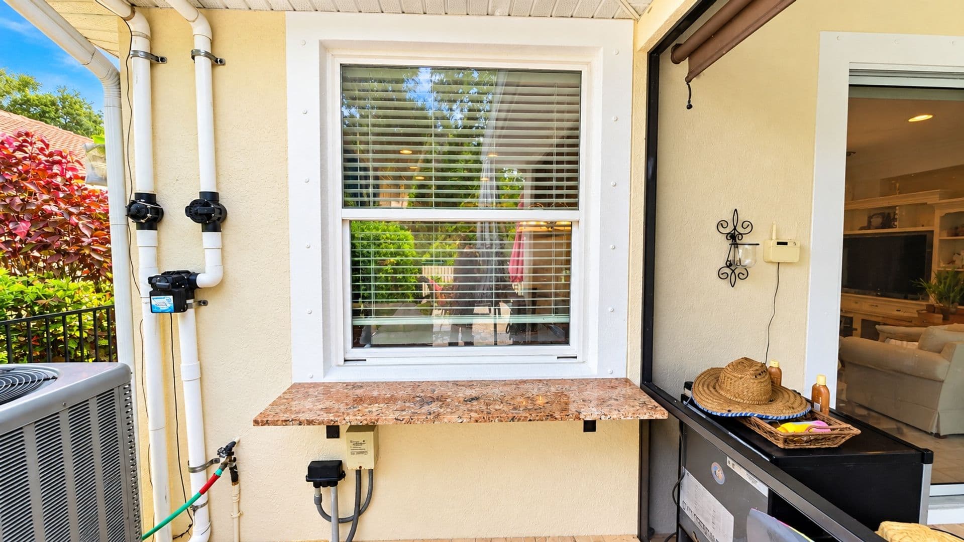 Venice House: 11455 Blackfin St.
