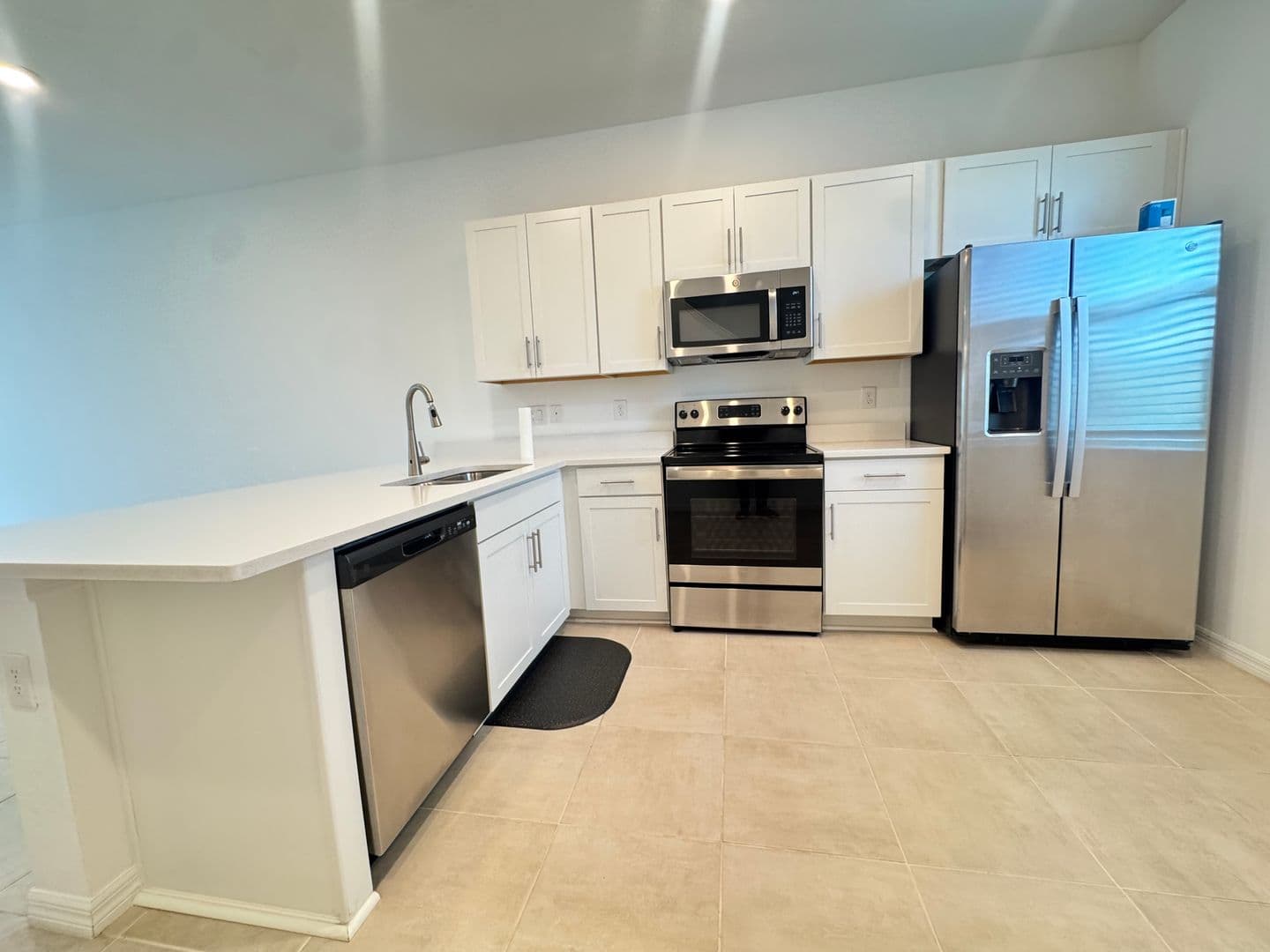 Sarasota House: 8528 Daybreak St.
