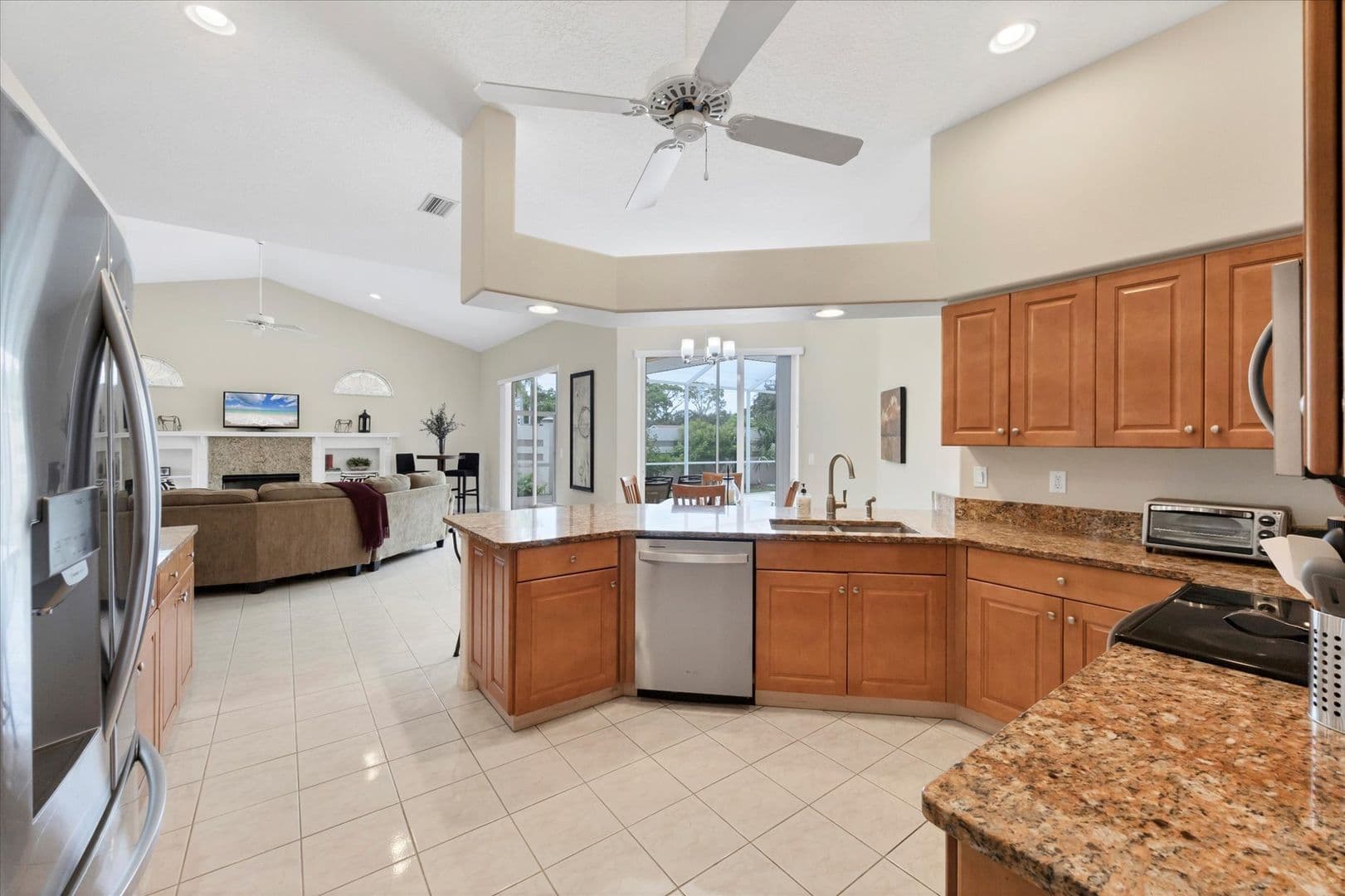 Sarasota House: 6392 Woodbirch Place