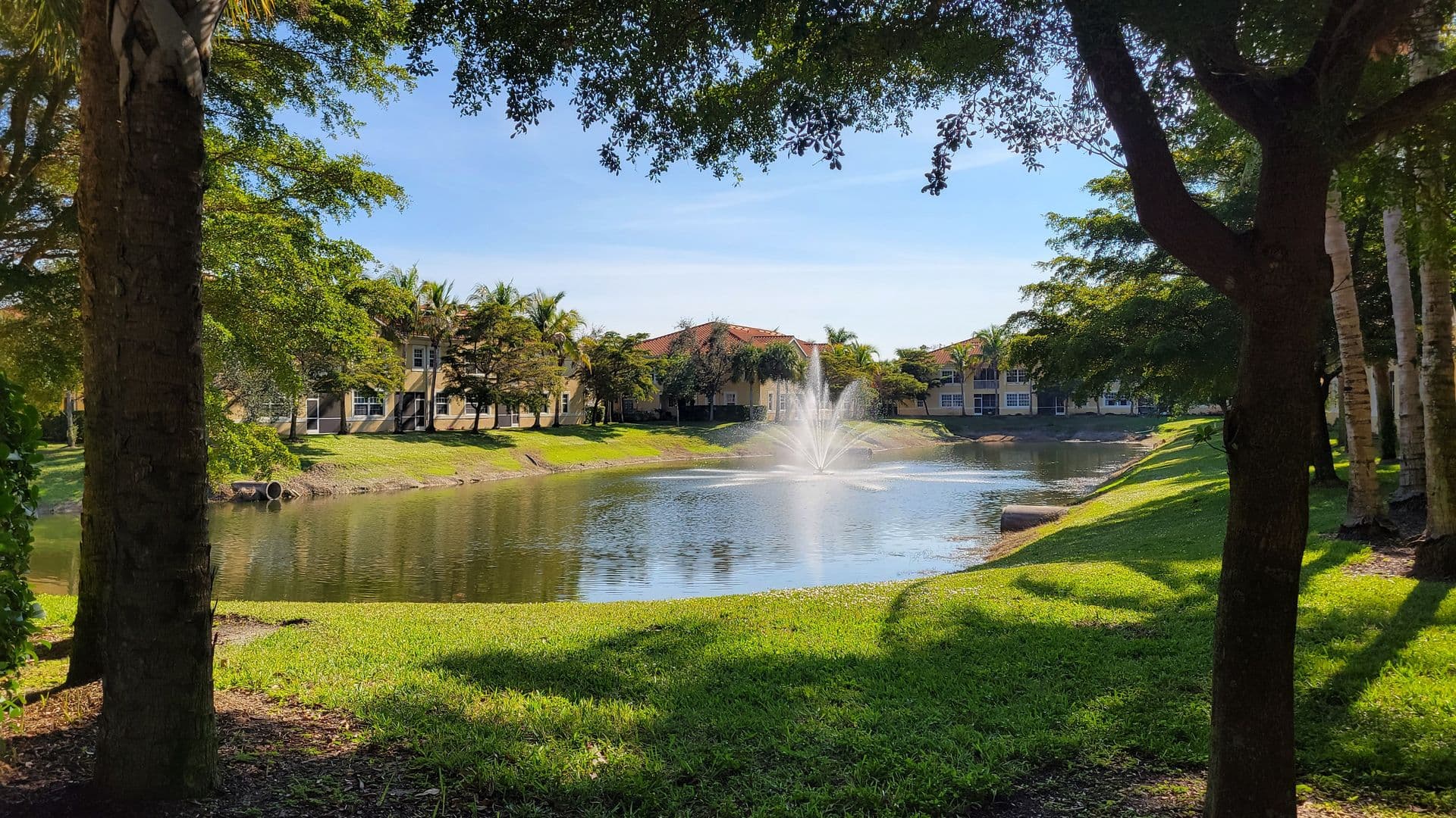 Osprey House: 152 Navigation Circle #107
