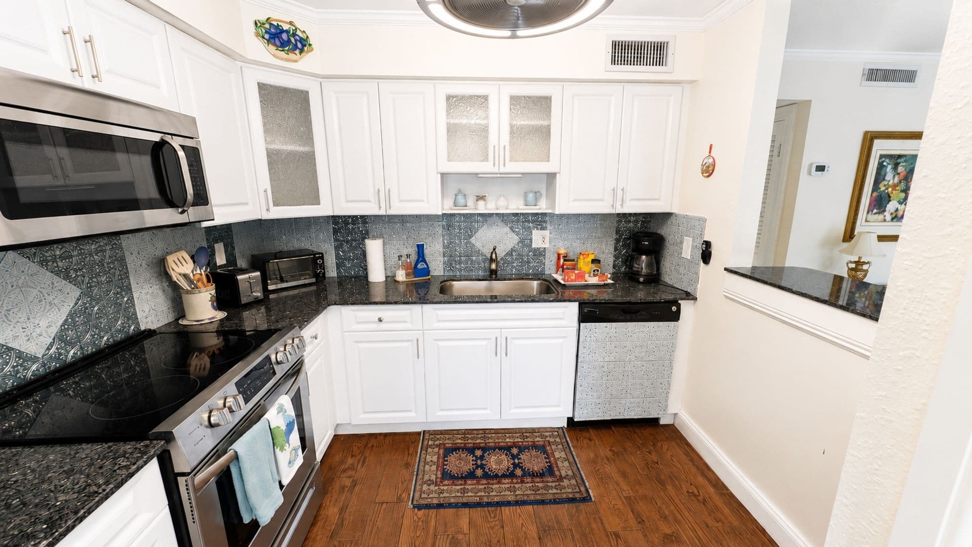 Sarasota House: 3413 Clark Rd. #114
