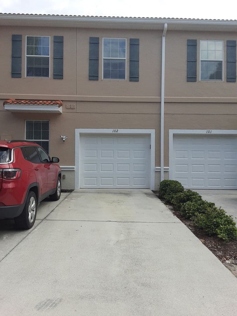 Sarasota House: 3716 82nd Ave. Cir. E, #102